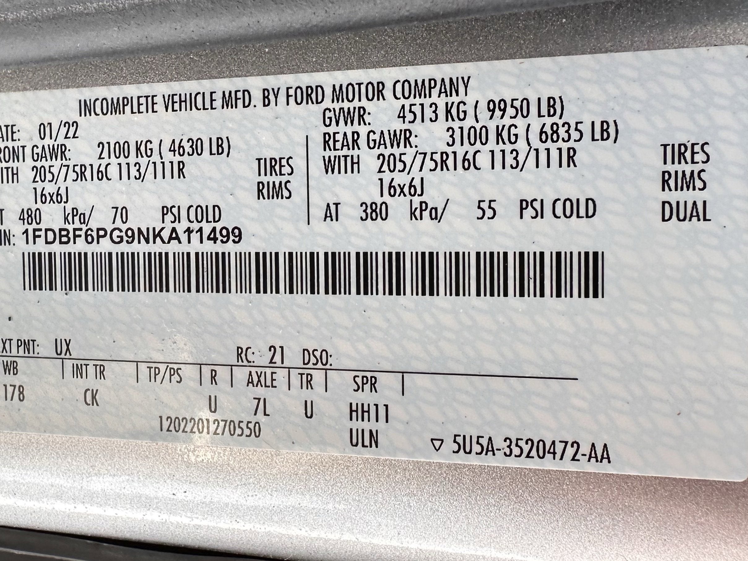 2022 Ford Transit LR Cutaway Base