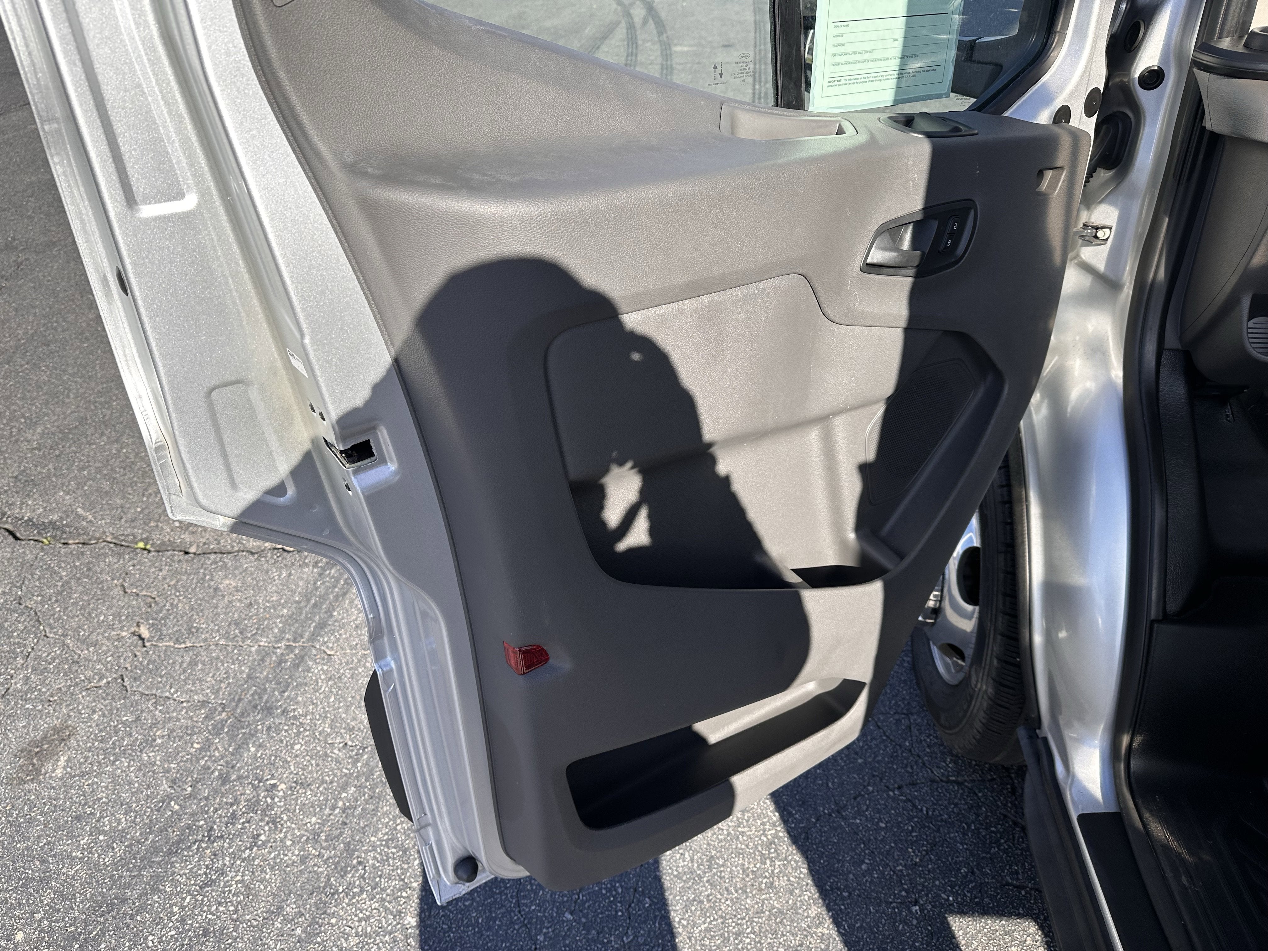 2022 Ford Transit LR Cutaway Base