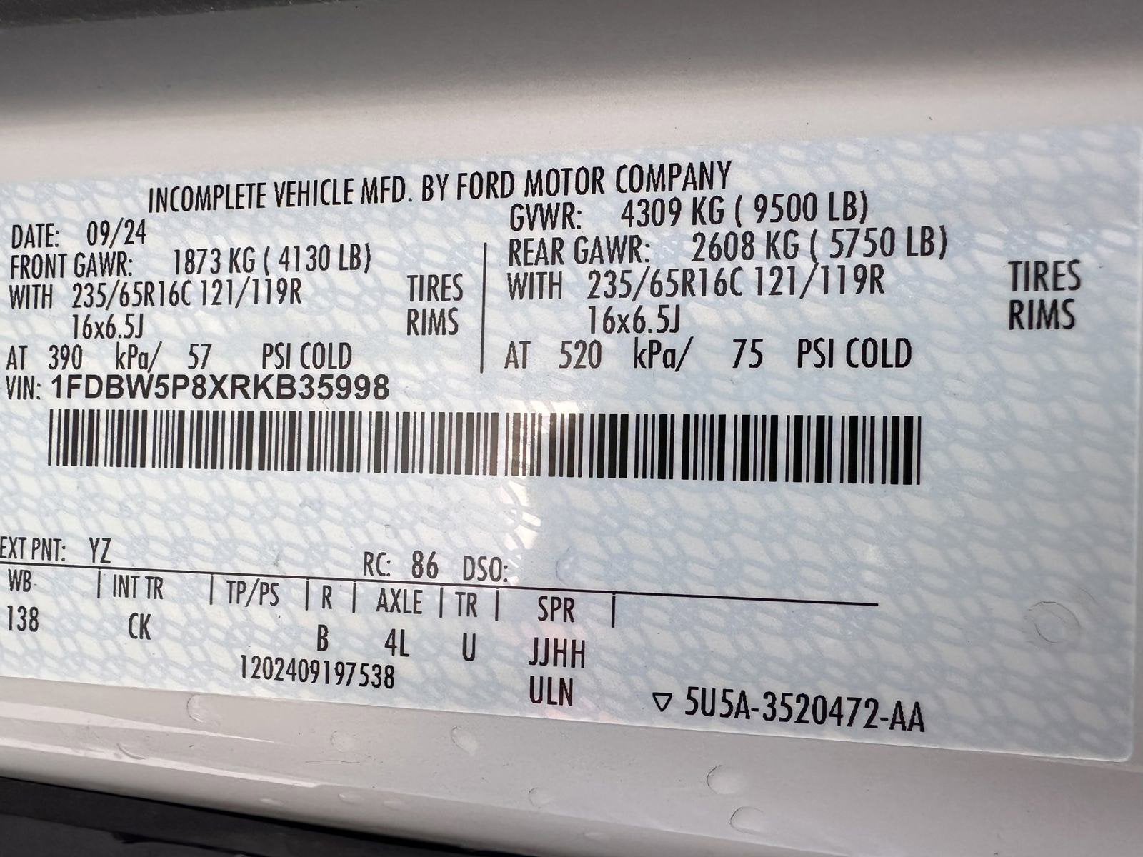 2024 Ford Transit LR KUV Body XLT