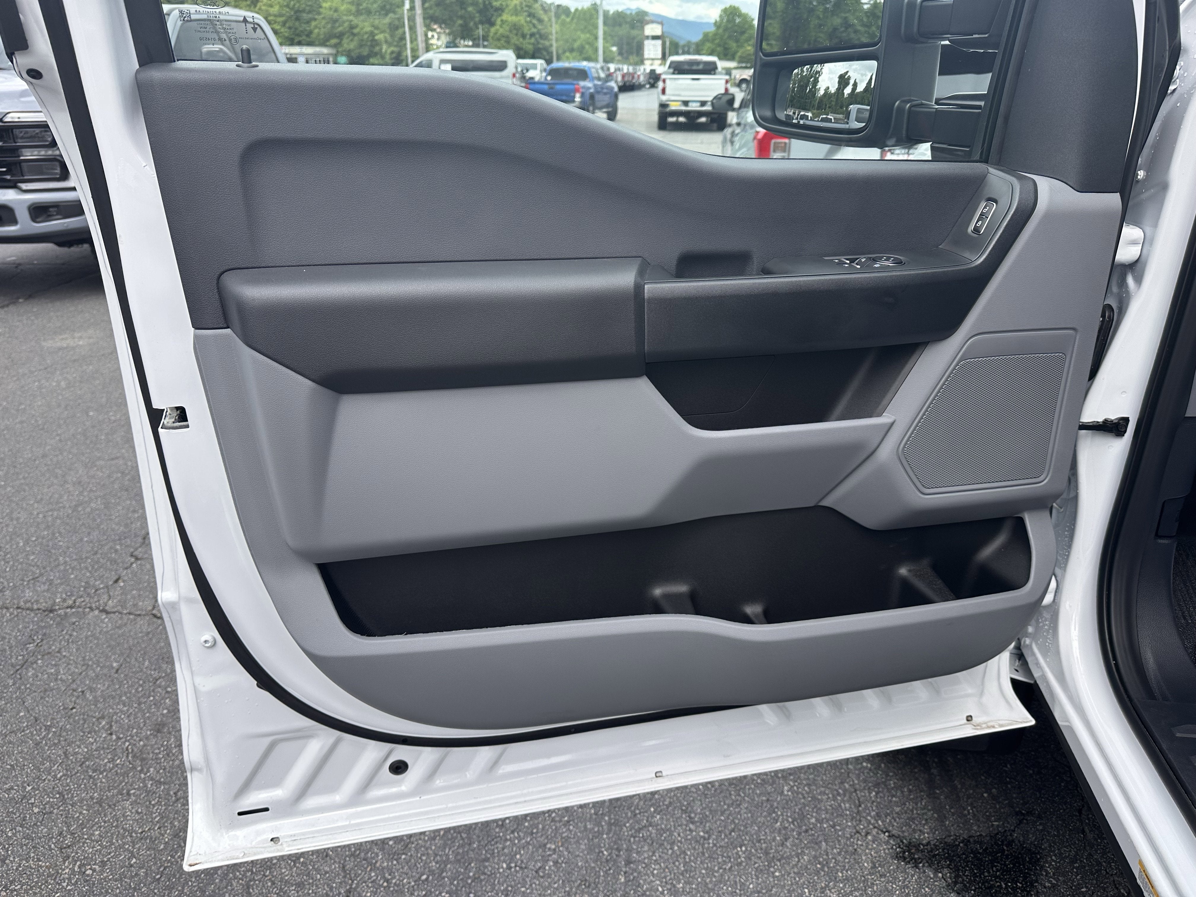 2026 Ford Super Duty F-600 XL