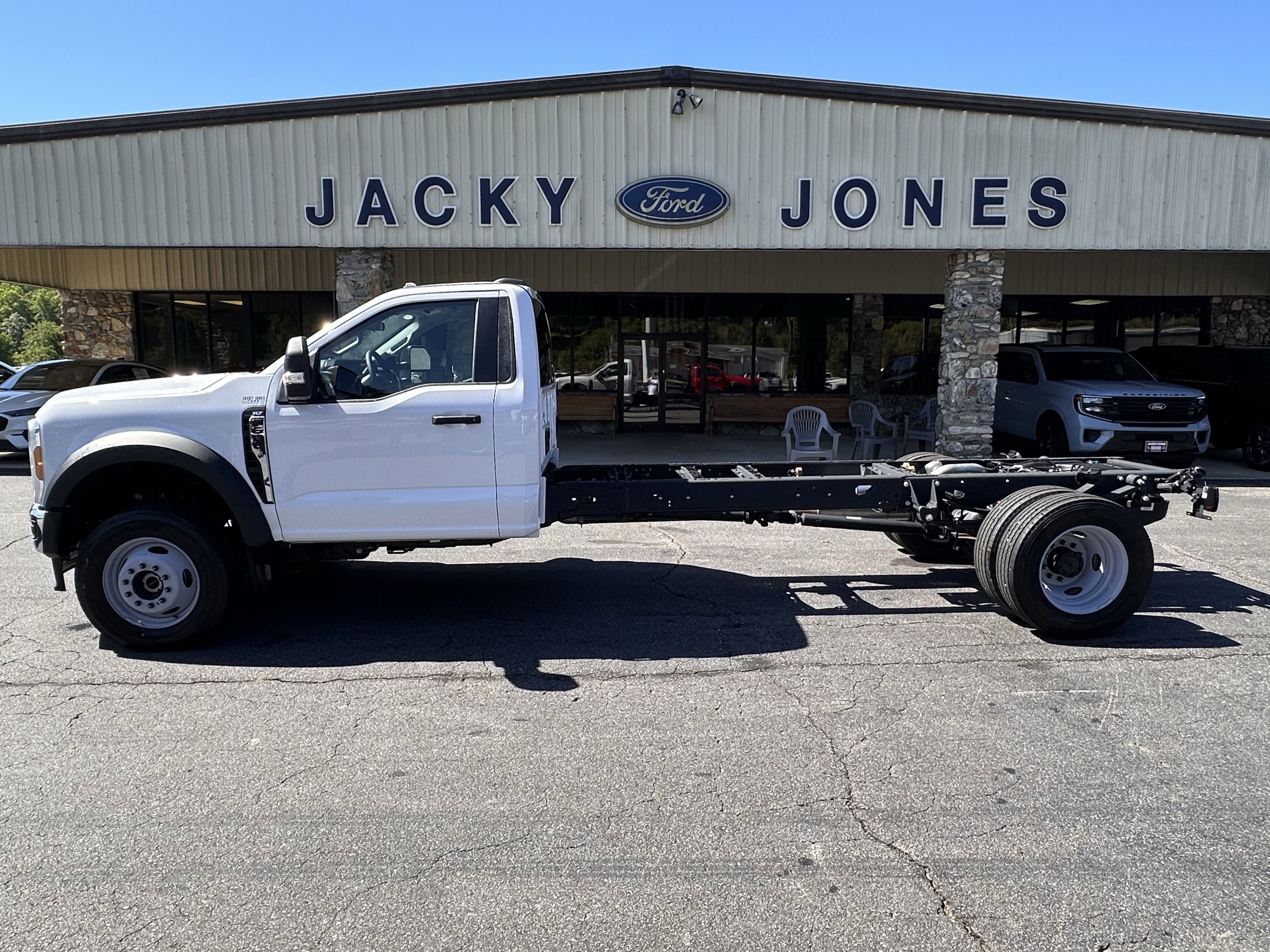 2026 Ford Super Duty F-600 XLT