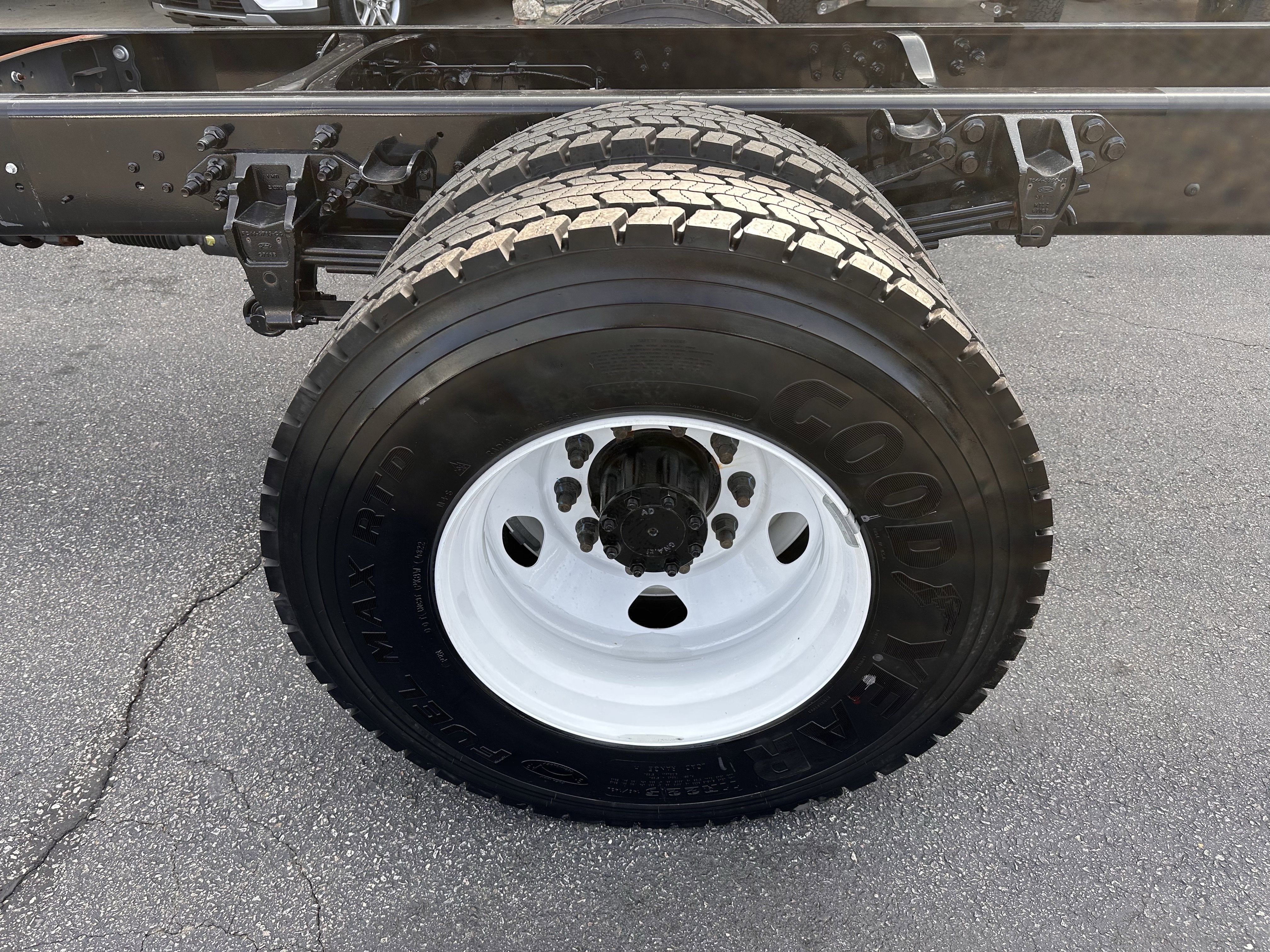 2024 Ford Super Duty F-650 XLT