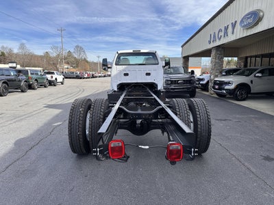 2024 Ford Super Duty F-650 XLT