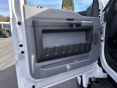 2024 Ford Super Duty F-650 XLT