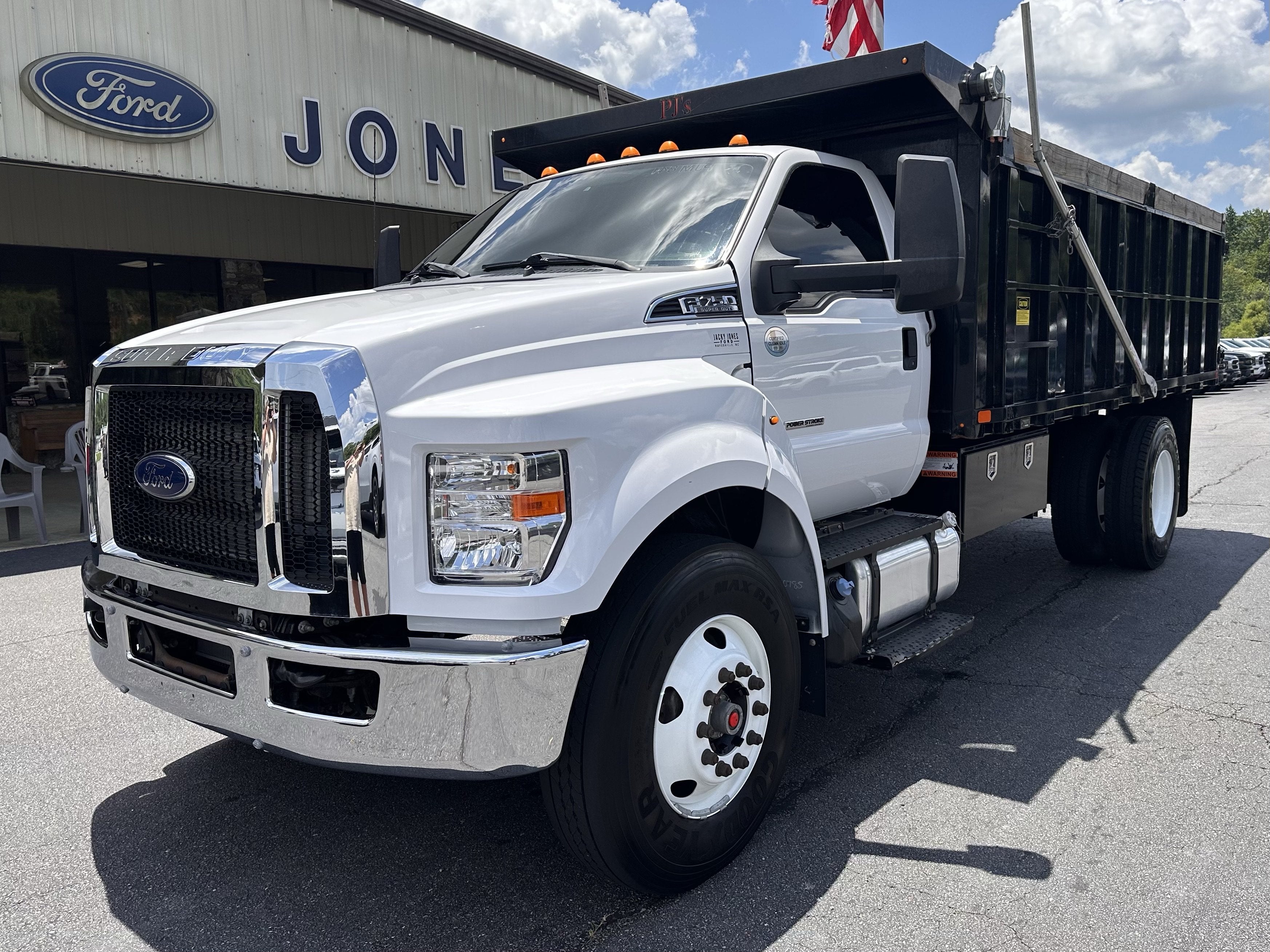 2023 Ford F-750 14Ft Dump Truck