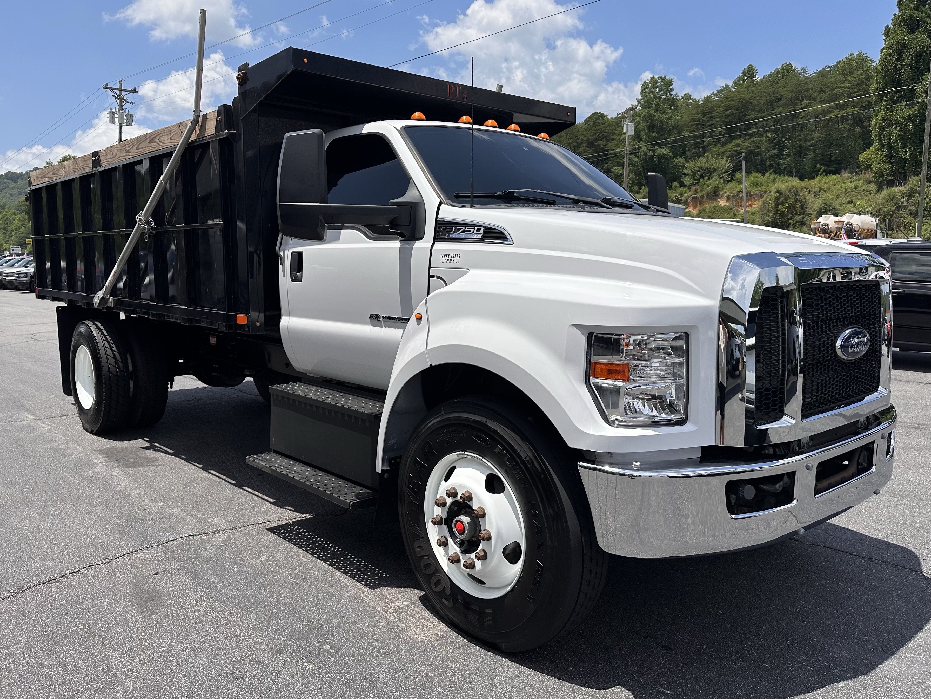 2023 Ford F-750 14Ft Dump Truck