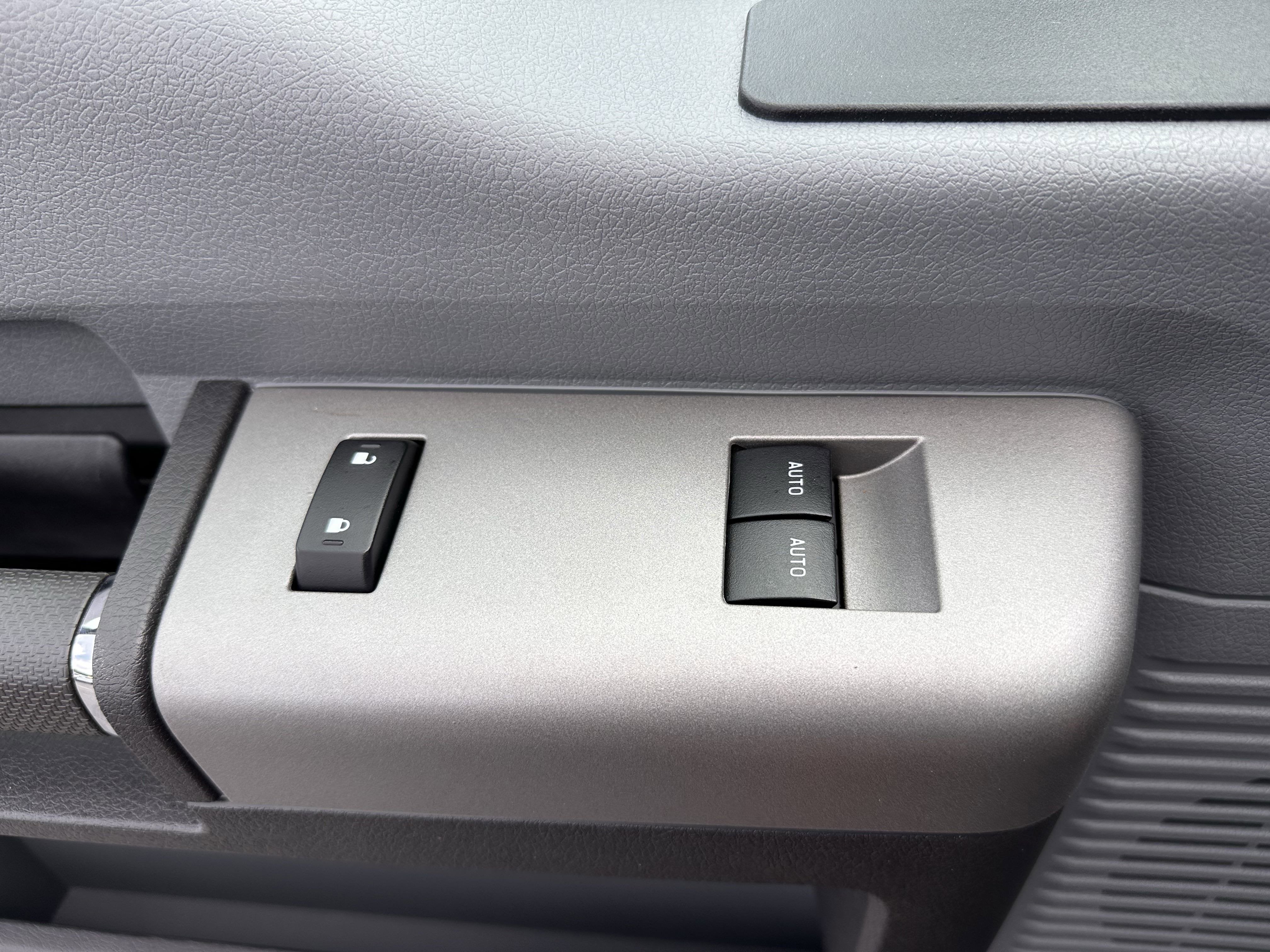 2026 Ford Super Duty F-650 XL 300HP RollBack