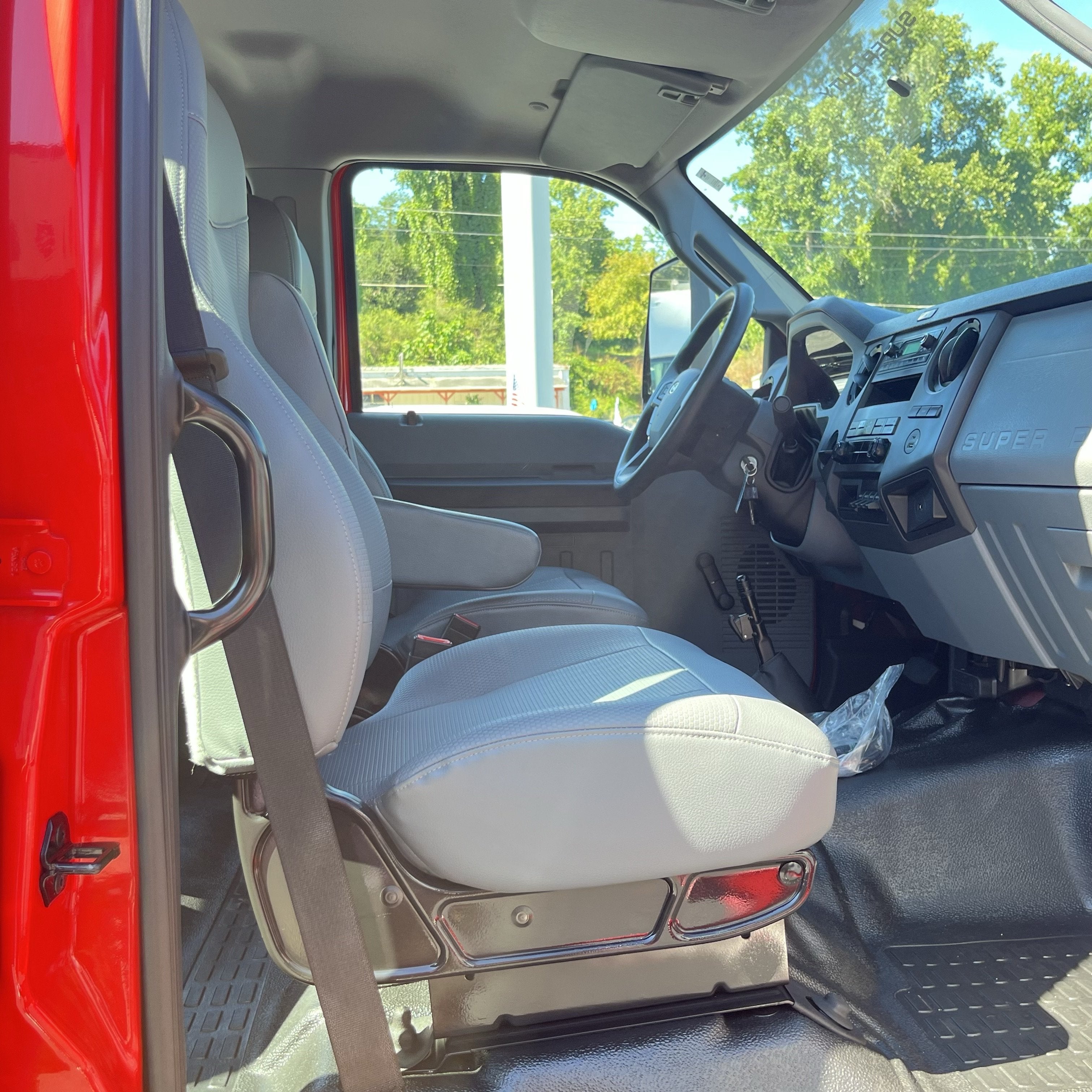 2027 Ford F650 SUPER DUTY Base