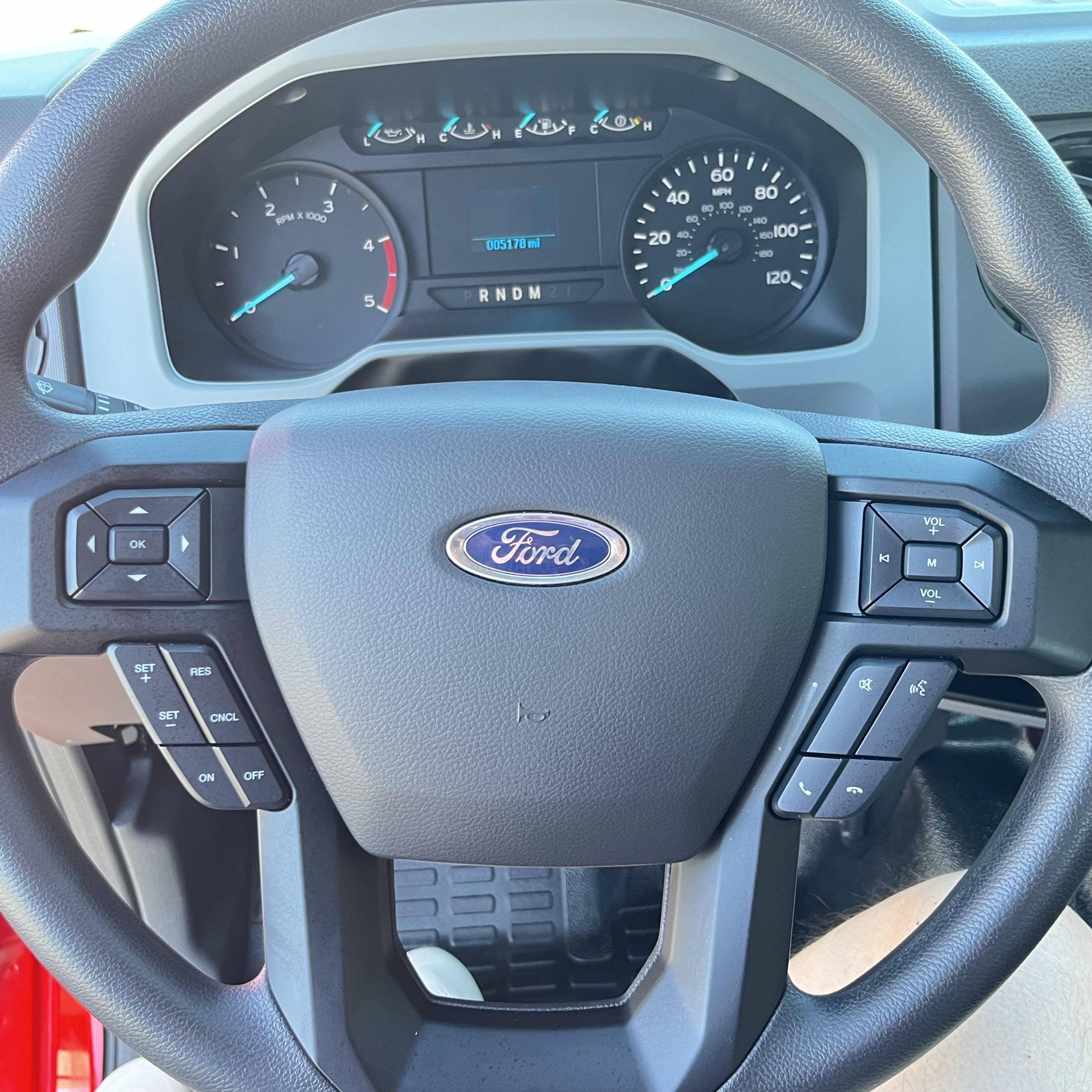 2027 Ford F650 SUPER DUTY Base