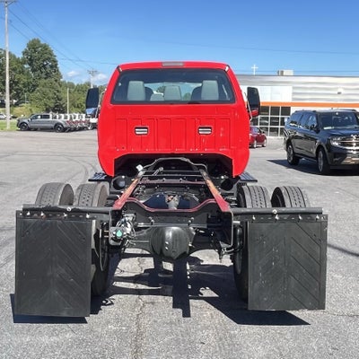 2027 Ford F650 SUPER DUTY Base