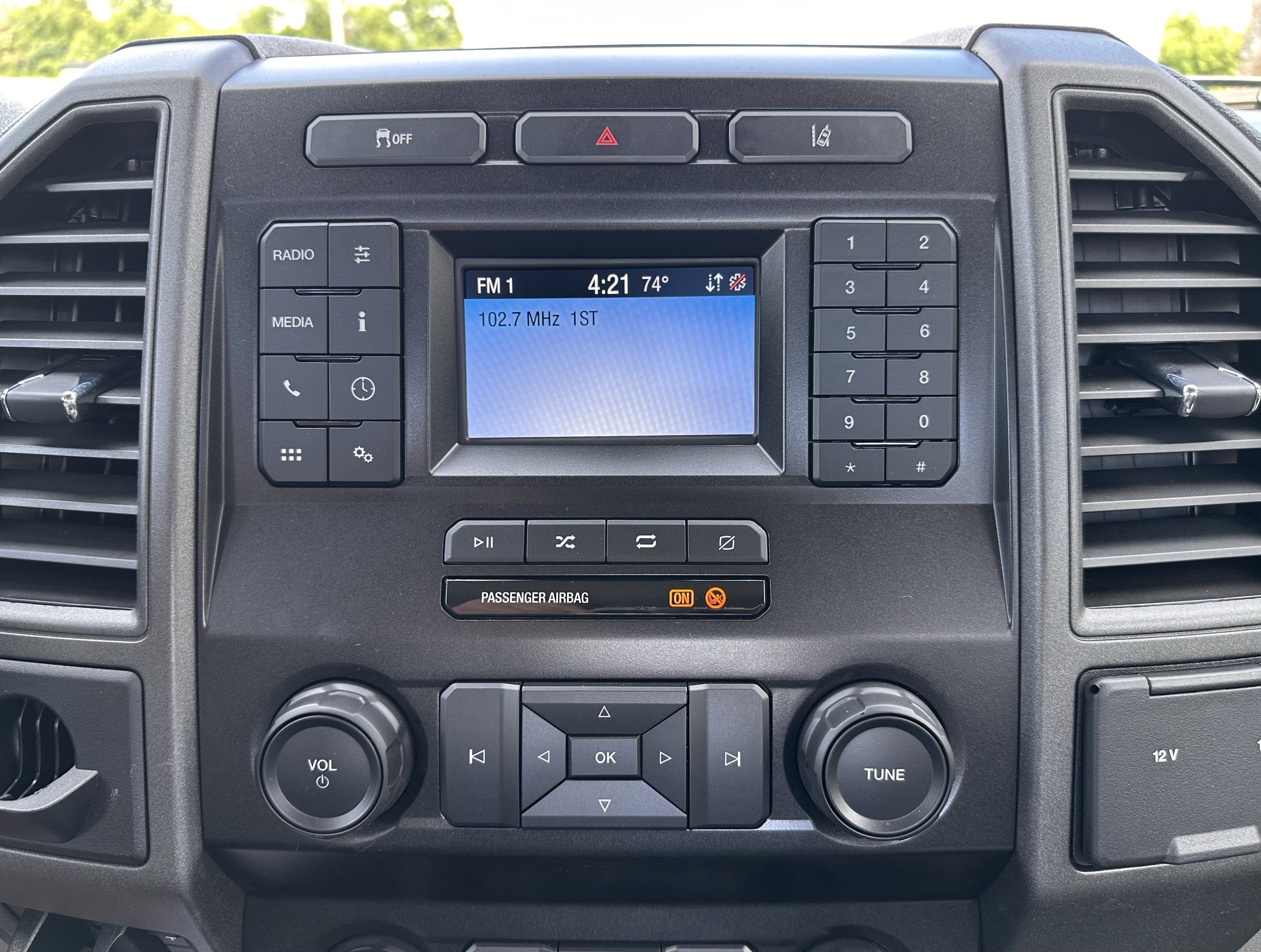 2022 Ford Super Duty F-350 XL 9ft Utility Body W/TommyLift