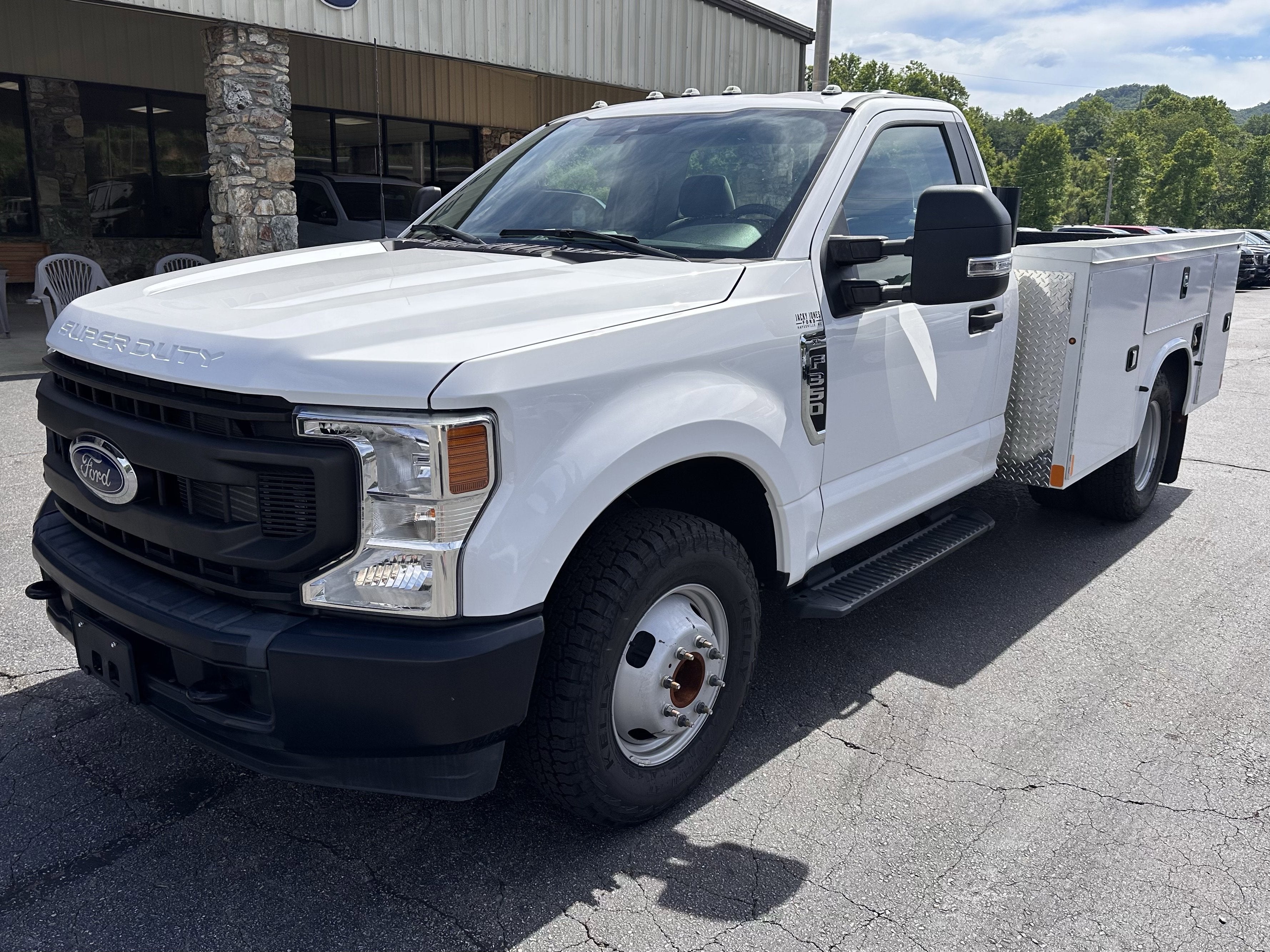 2022 Ford Super Duty F-350 XL 9ft Utility Body W/TommyLift