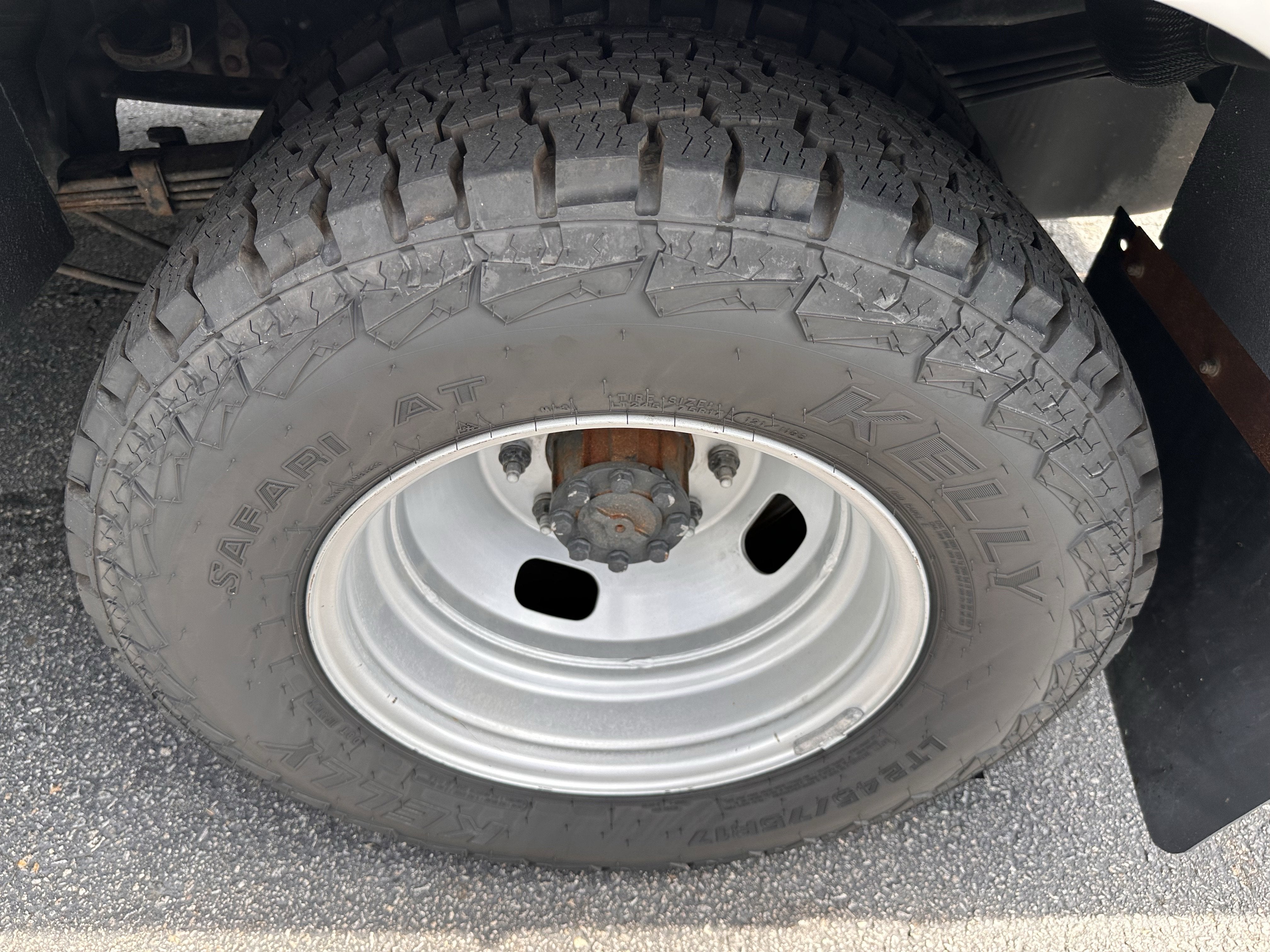 2022 Ford Super Duty F-350 XL 9ft Utility Body W/TommyLift