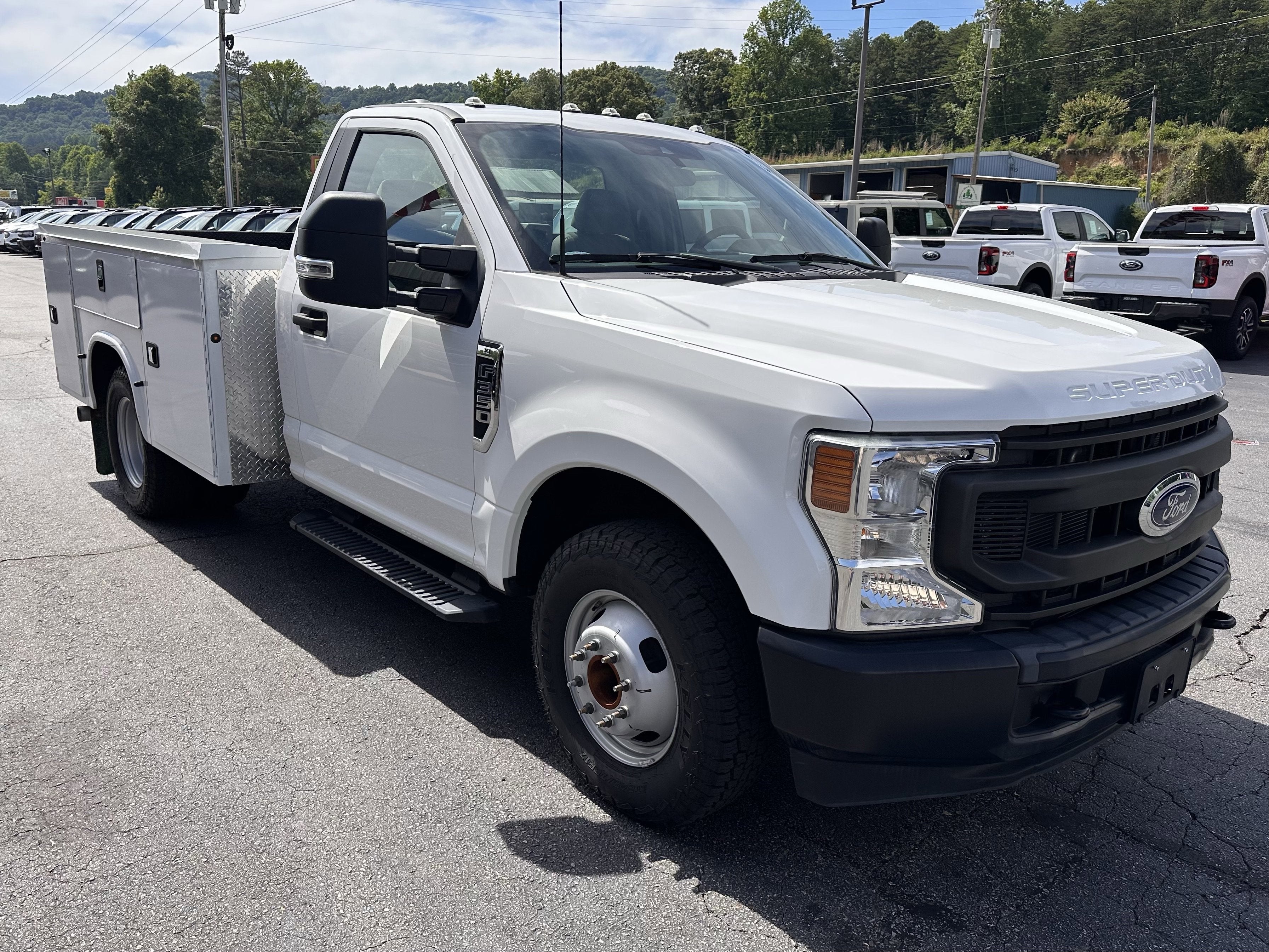 2022 Ford Super Duty F-350 XL 9ft Utility Body W/TommyLift