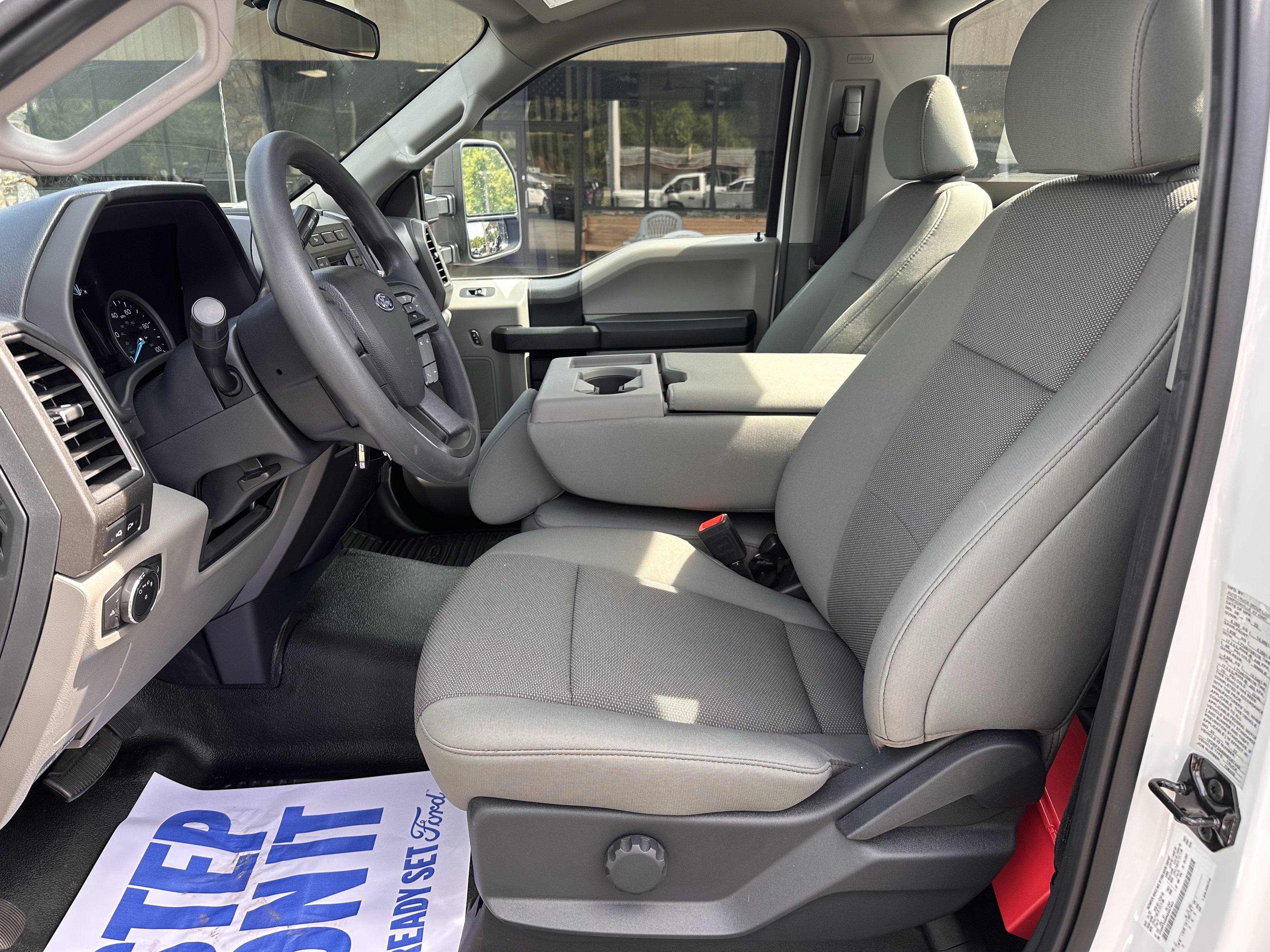 2022 Ford Super Duty F-350 XL 9ft Utility Body W/TommyLift