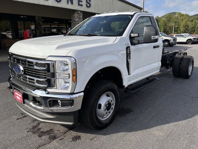 2026 Ford Super Duty F-350 DRW XLT