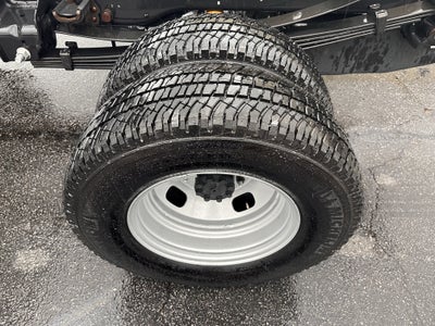 2023 Ford Super Duty F-350 DRW XL