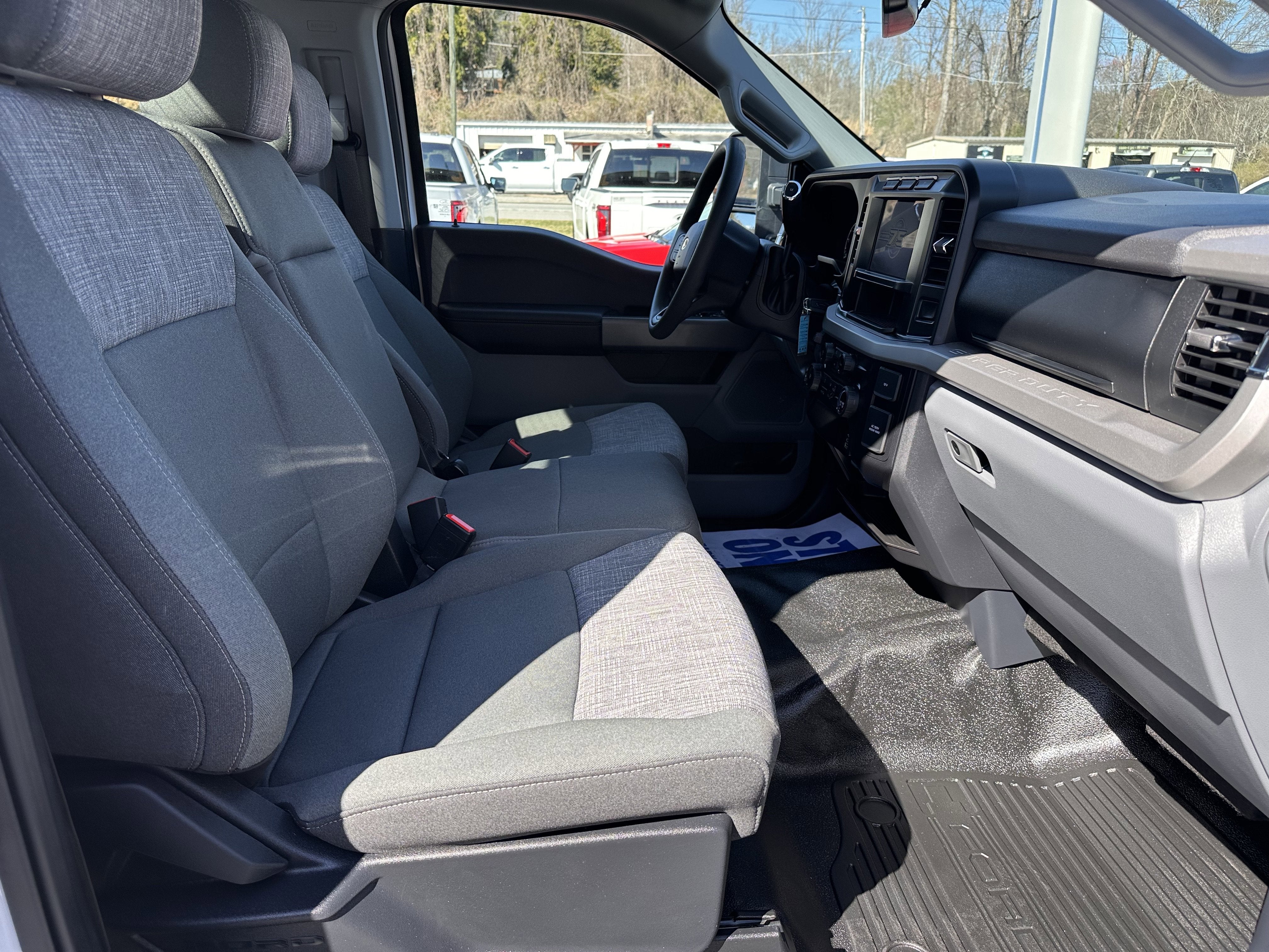2023 Ford Super Duty F-350 DRW XLT