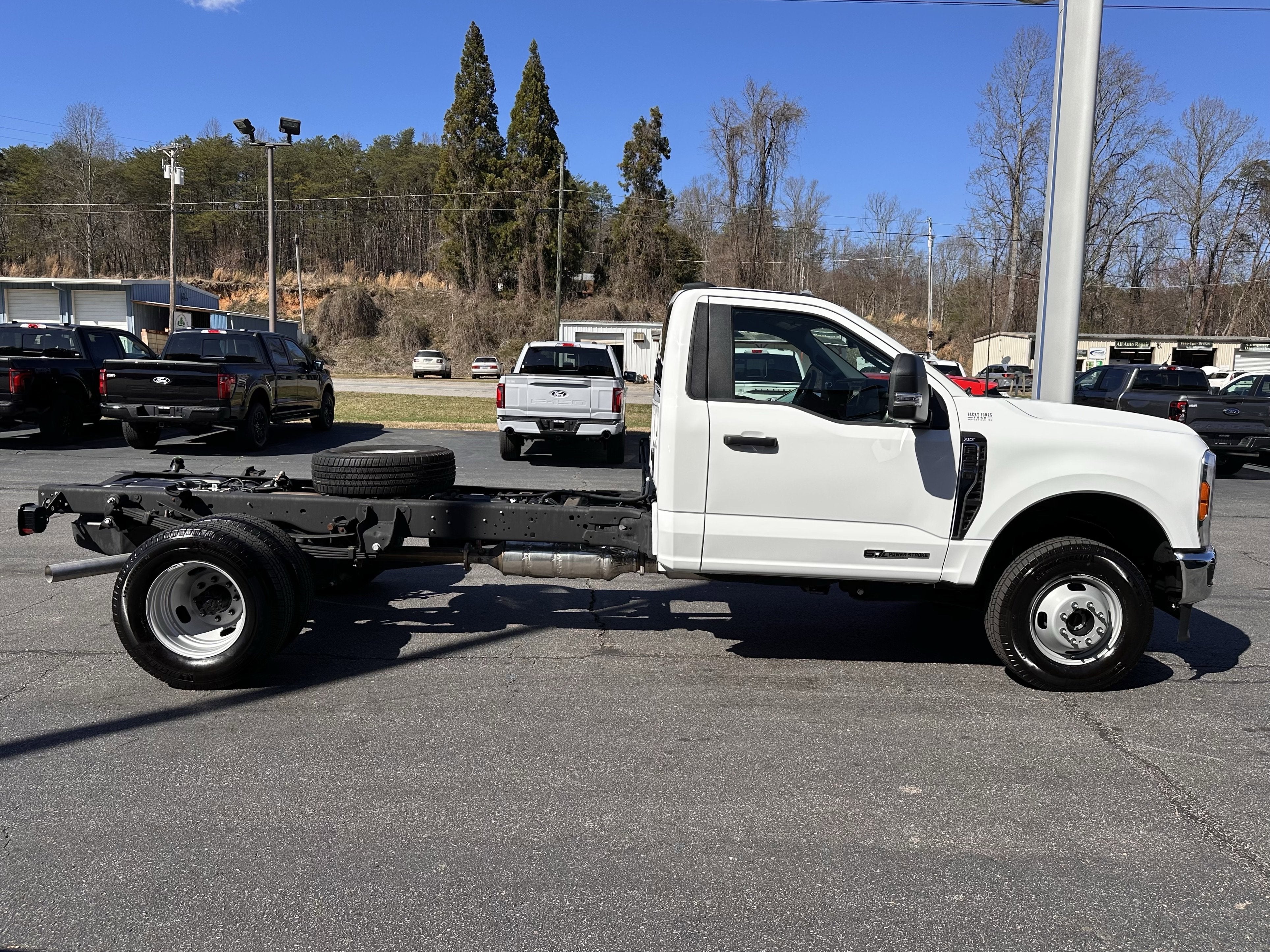 2023 Ford Super Duty F-350 DRW XLT