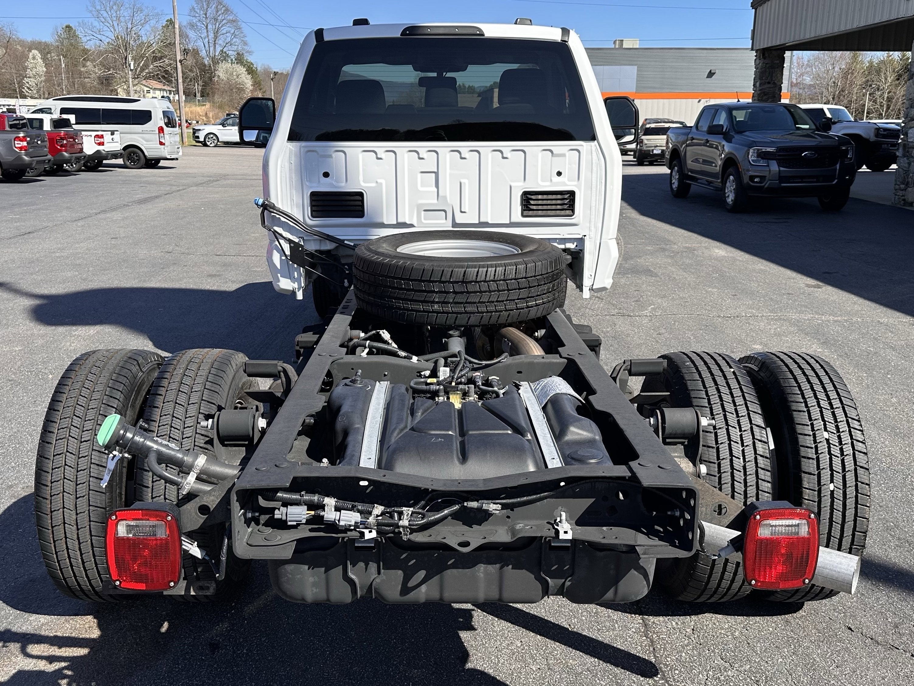 2023 Ford Super Duty F-350 DRW XLT