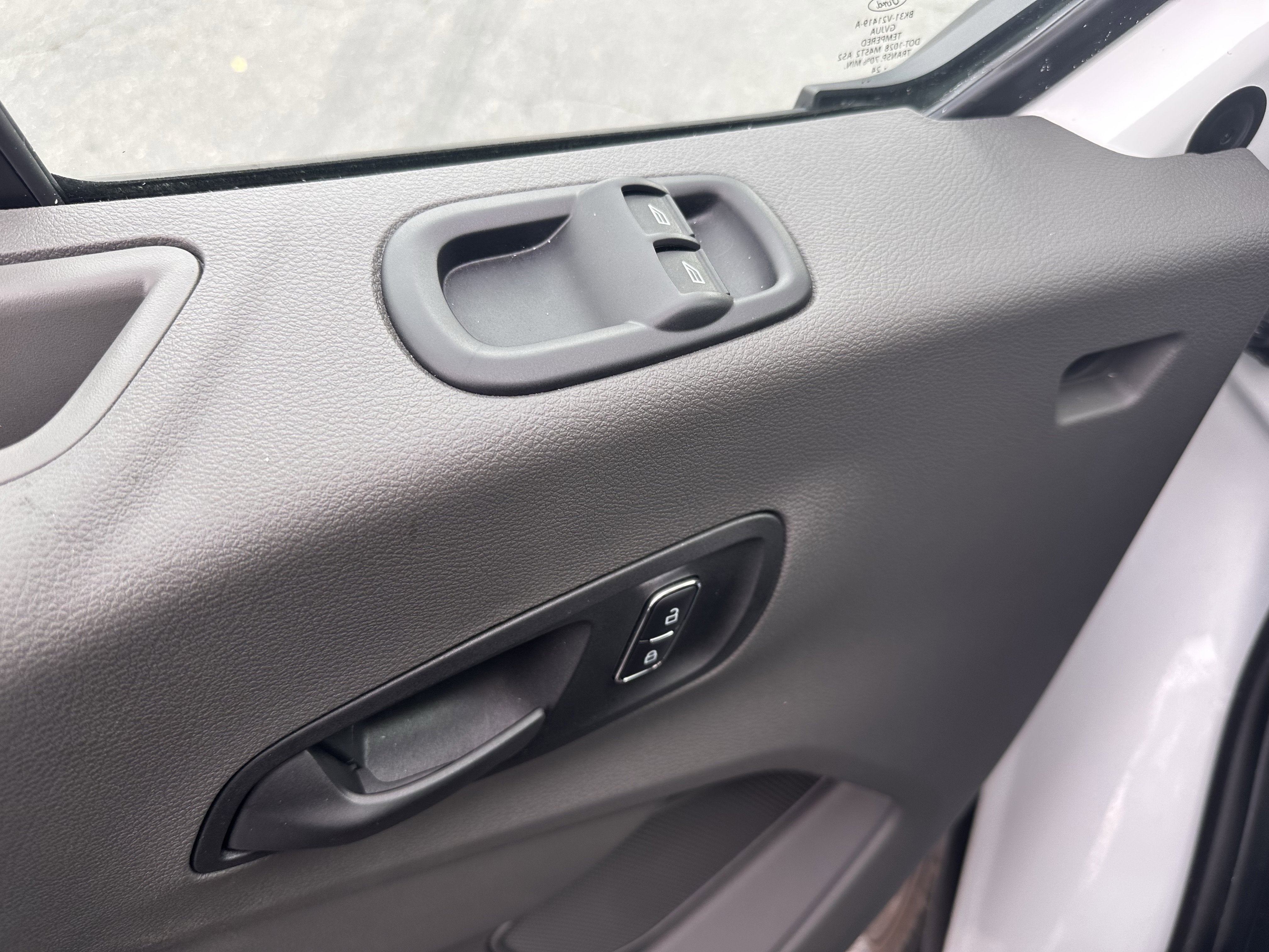 2024 Ford Transit 16ft Box Van Base