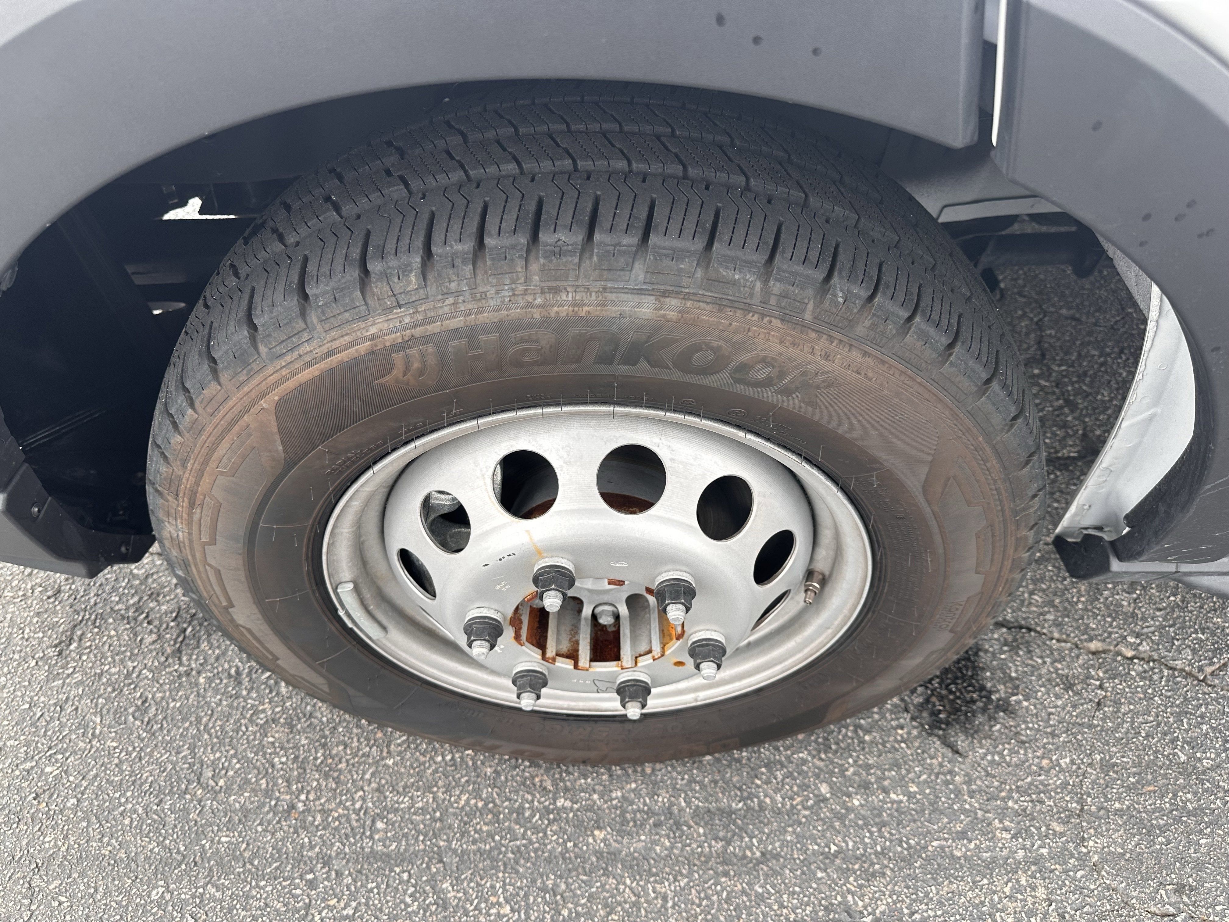 2024 Ford Transit 16ft Box Van Base