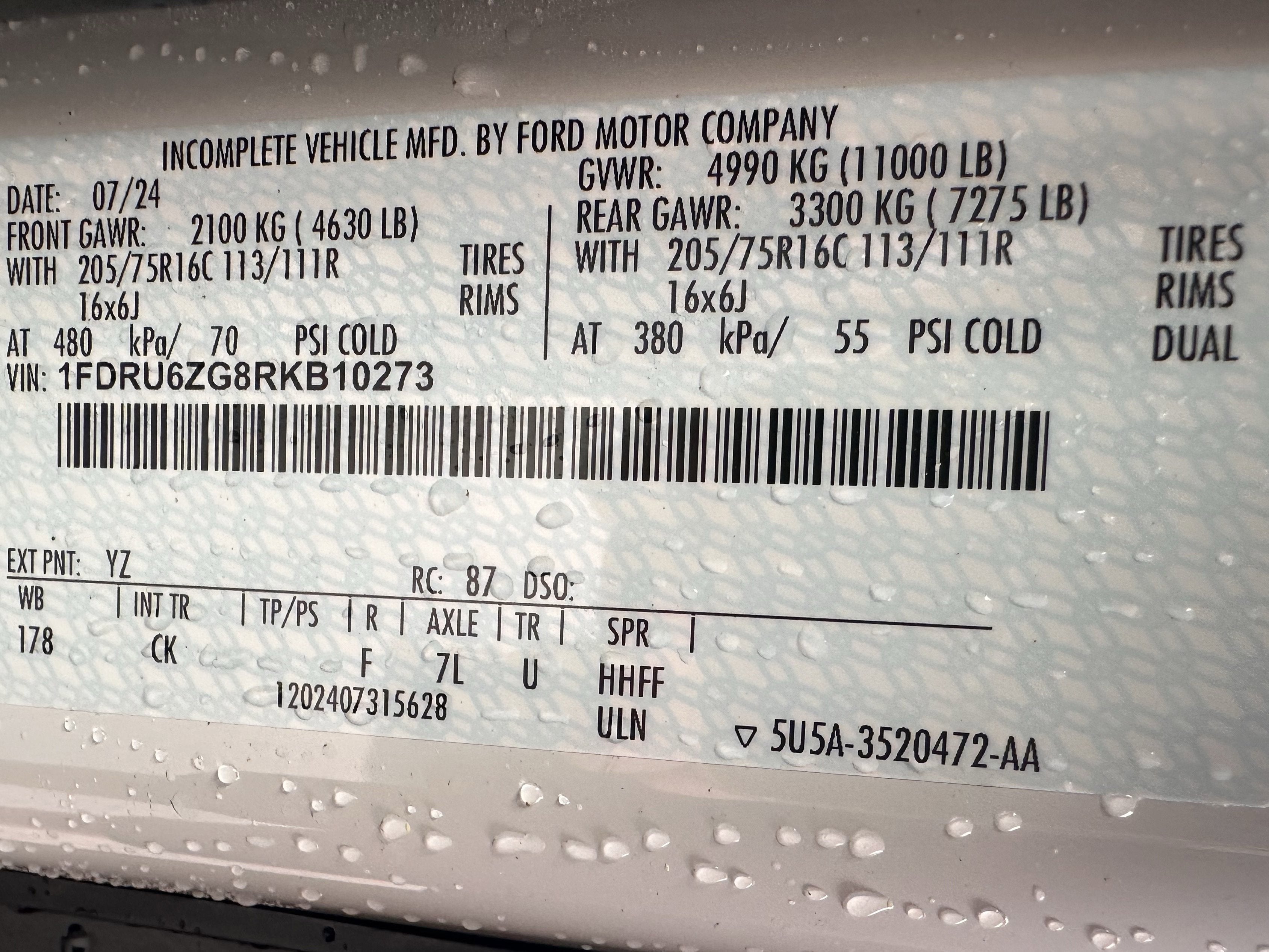 2024 Ford Transit 16ft Box Van Base