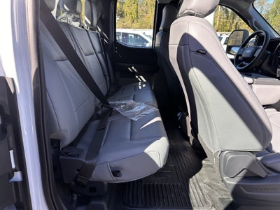 2025 Ford Super Duty F-550 XL