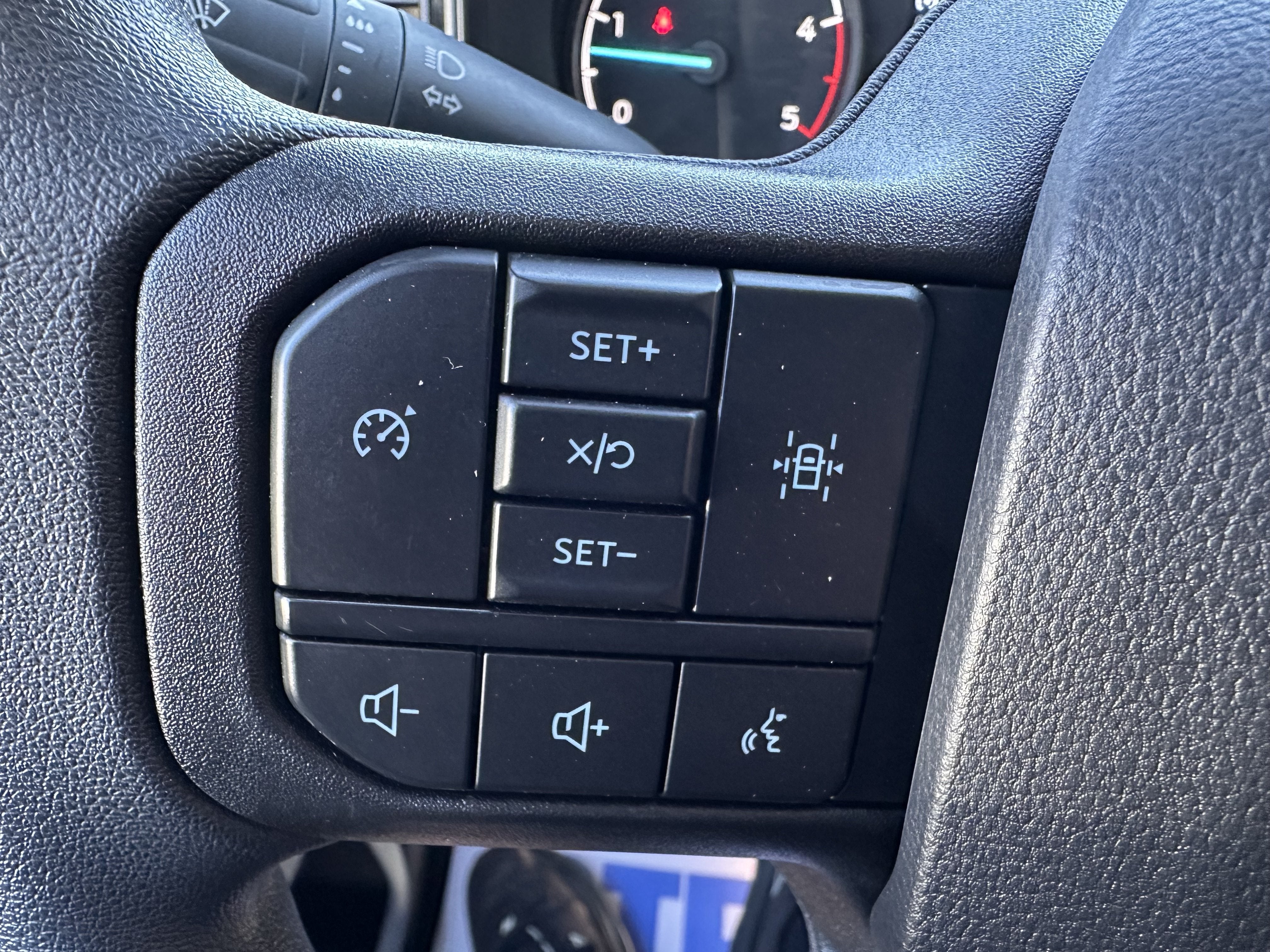 2025 Ford Super Duty F-550 XL