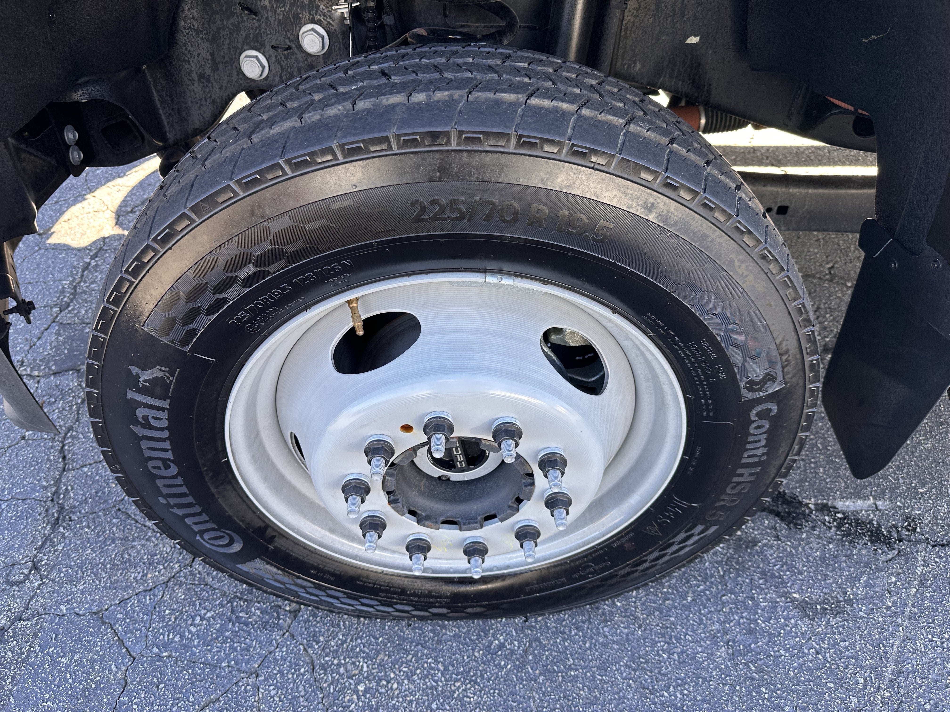 2025 Ford Super Duty F-550 XL