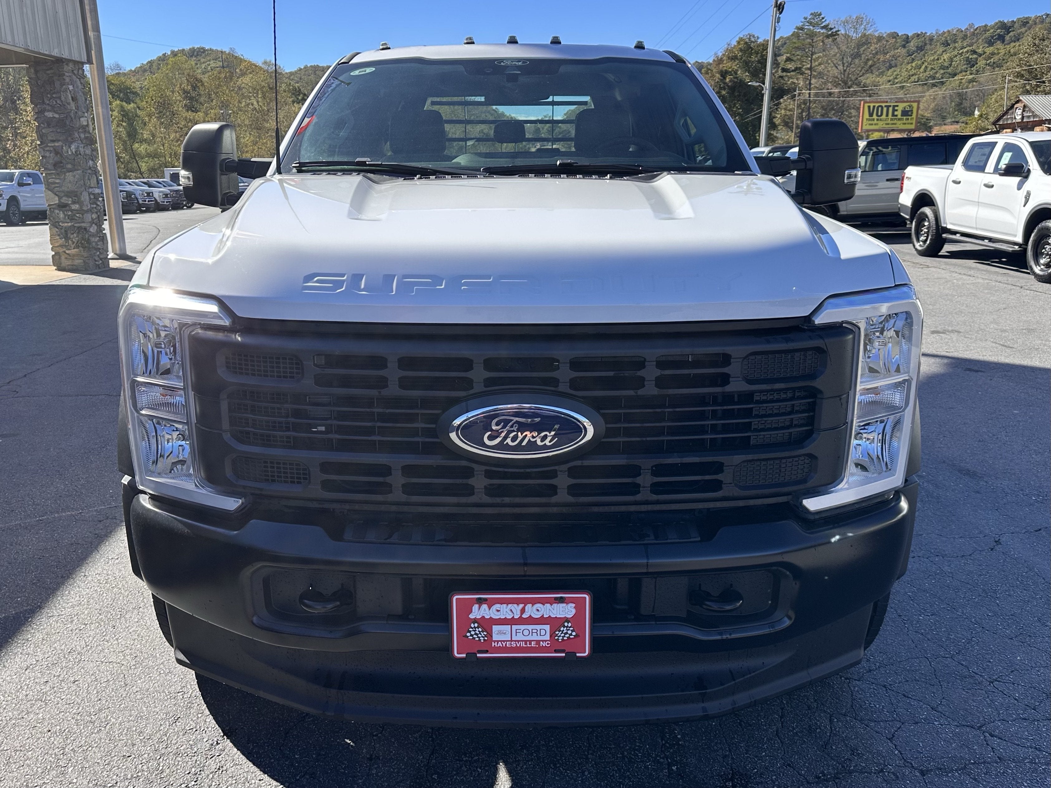 2025 Ford Super Duty F-550 XL
