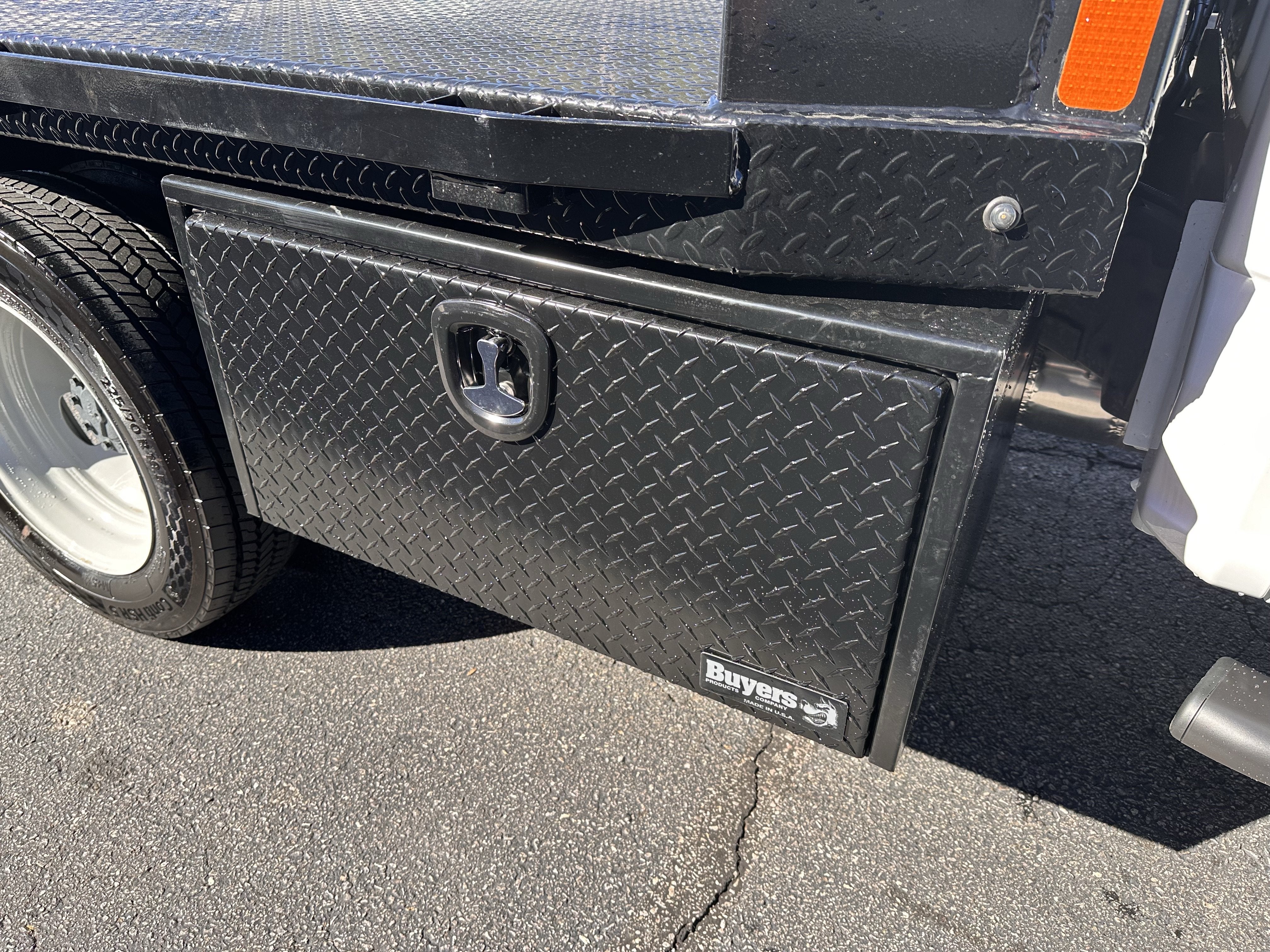 2025 Ford Super Duty F-550 XL