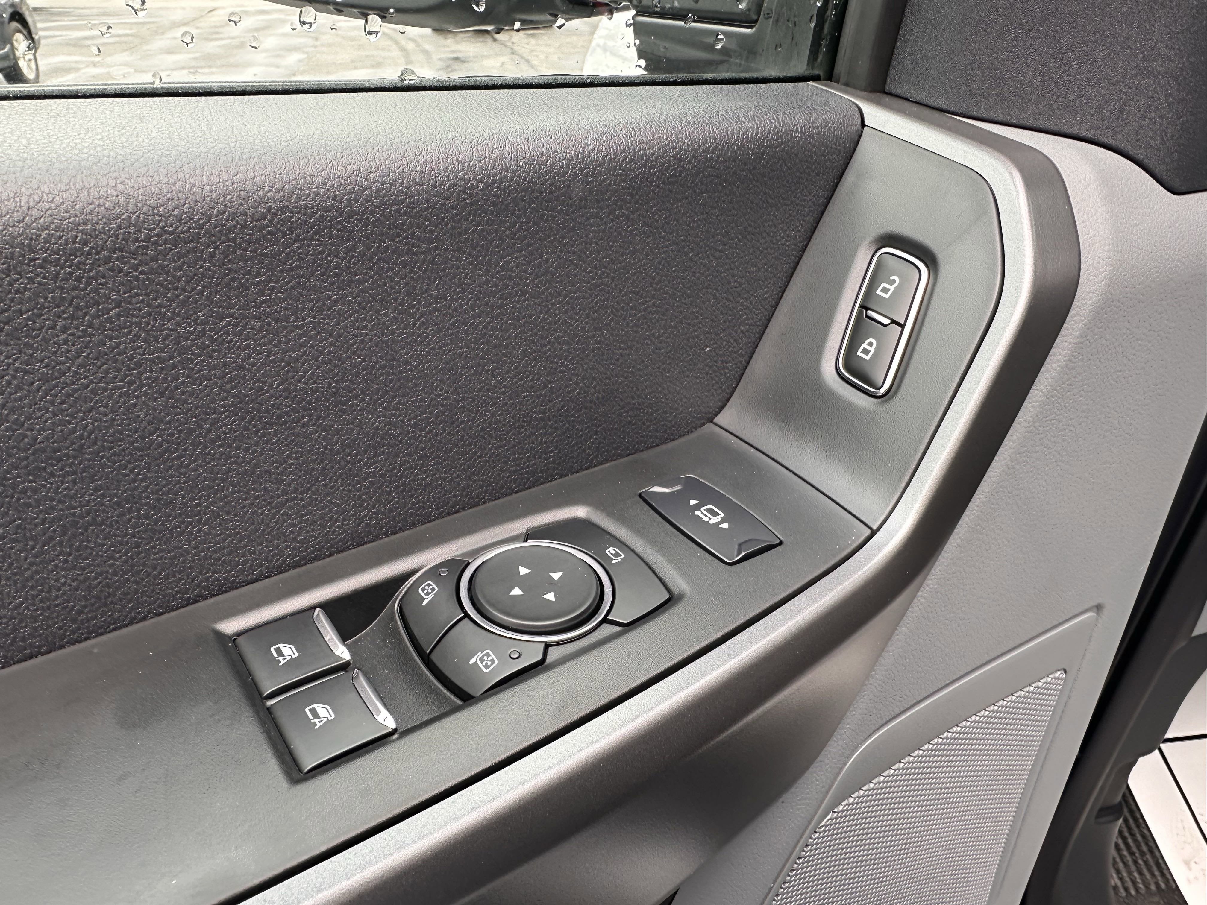 2025 Ford Super Duty F-550 XLT