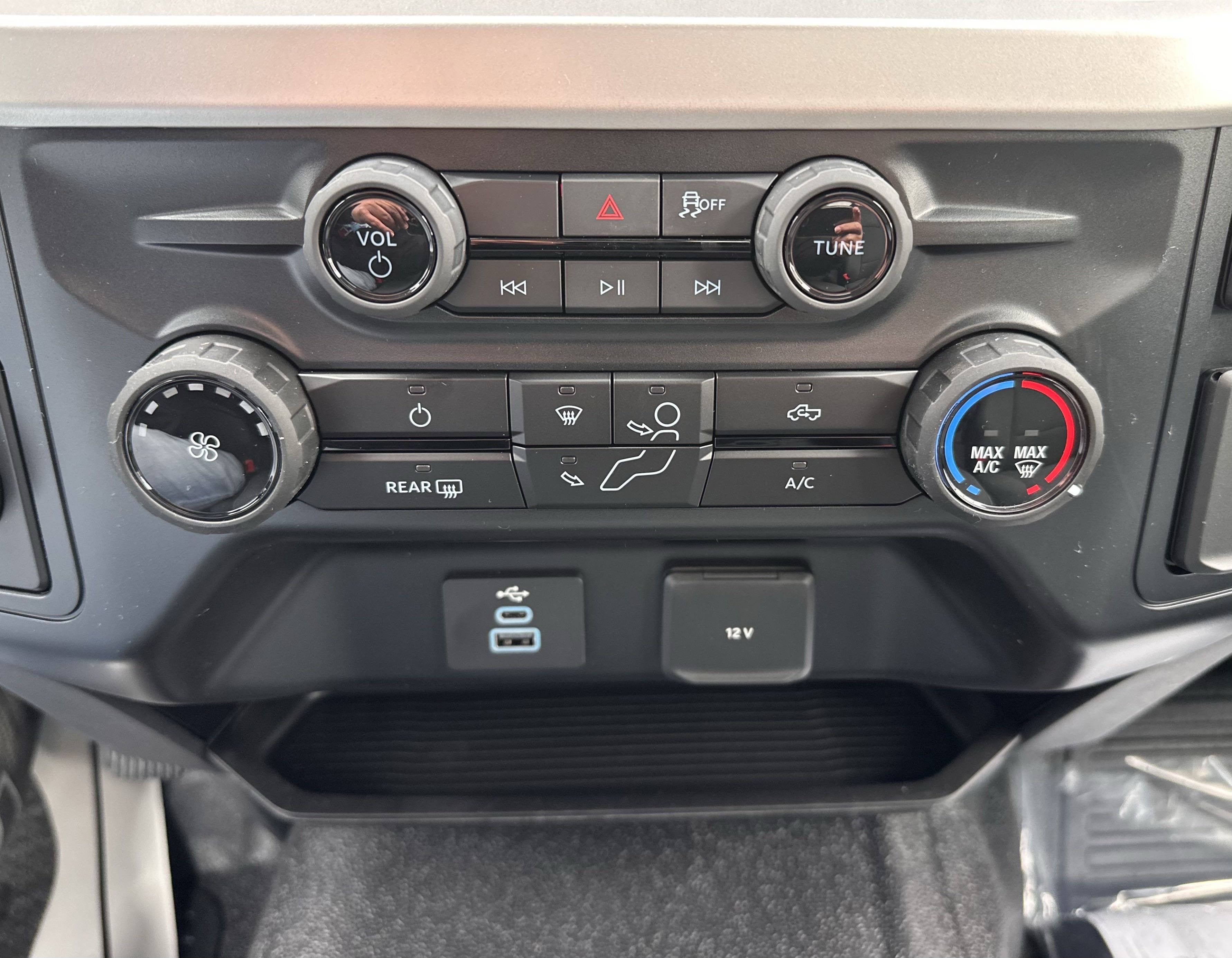 2025 Ford Super Duty F-550 XLT