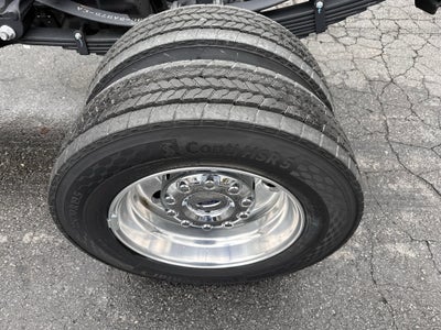 2025 Ford Super Duty F-550 XLT