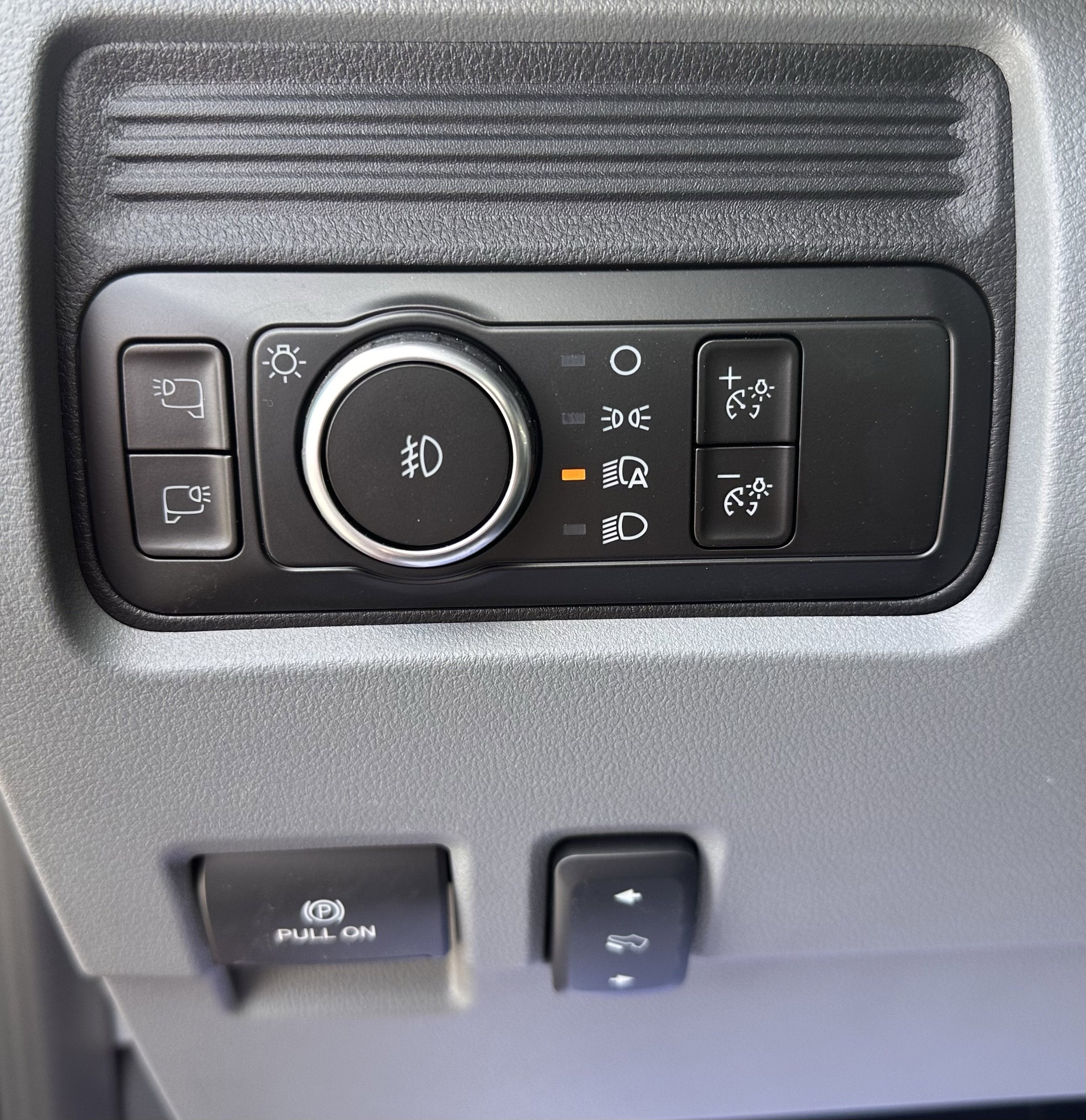 2026 Ford Super Duty F-550 DRW XLT