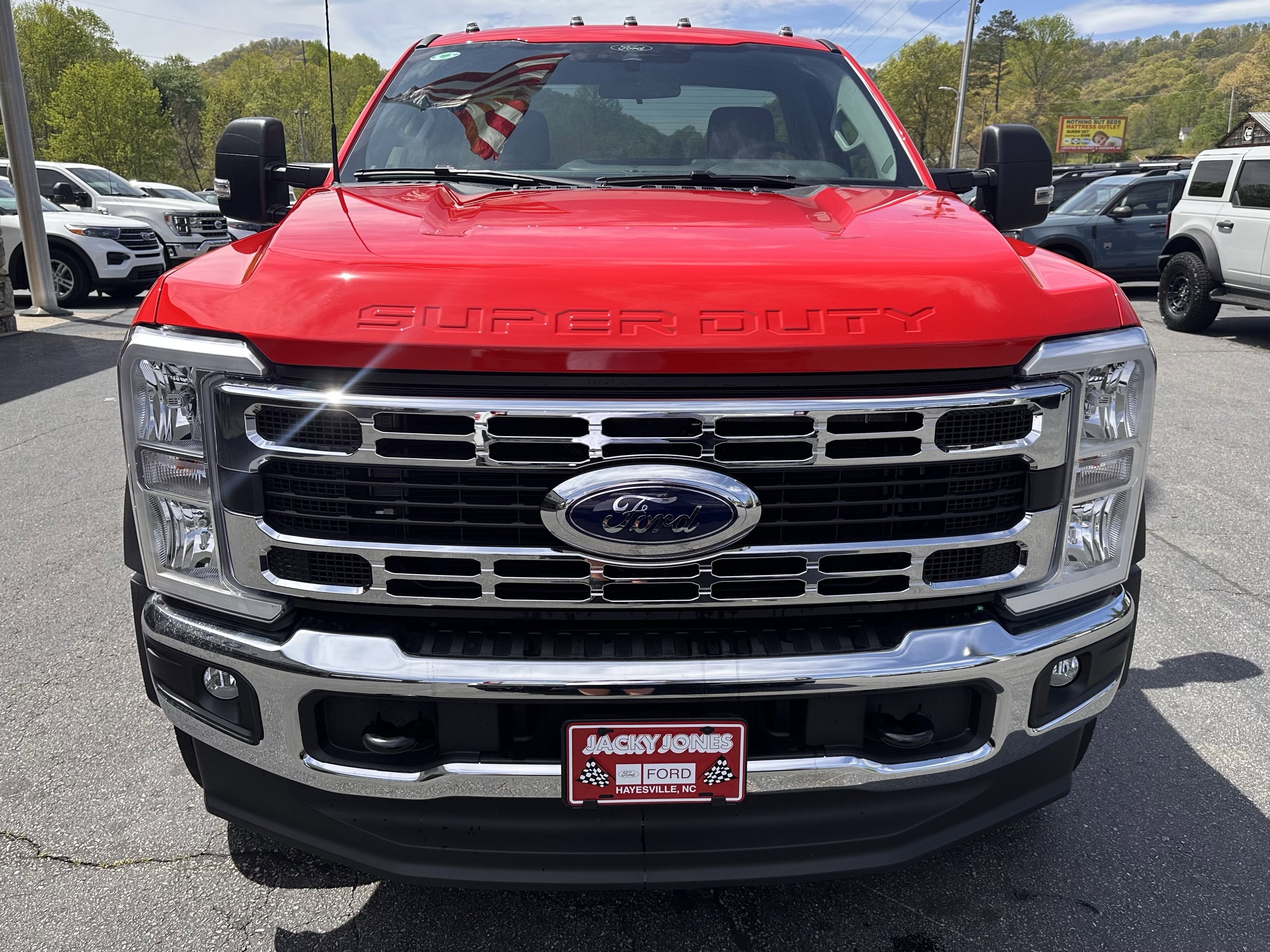 2026 Ford Super Duty F-550 DRW XLT