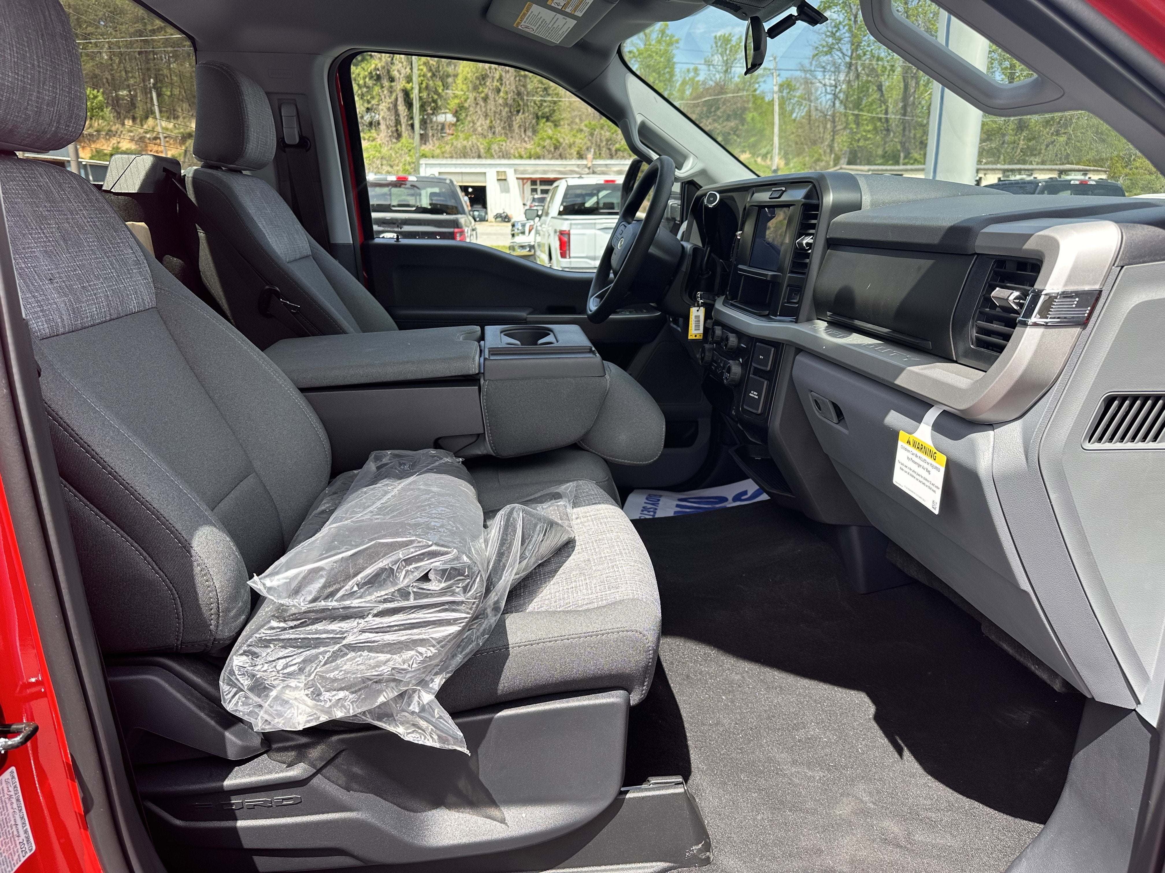 2026 Ford Super Duty F-550 DRW XLT