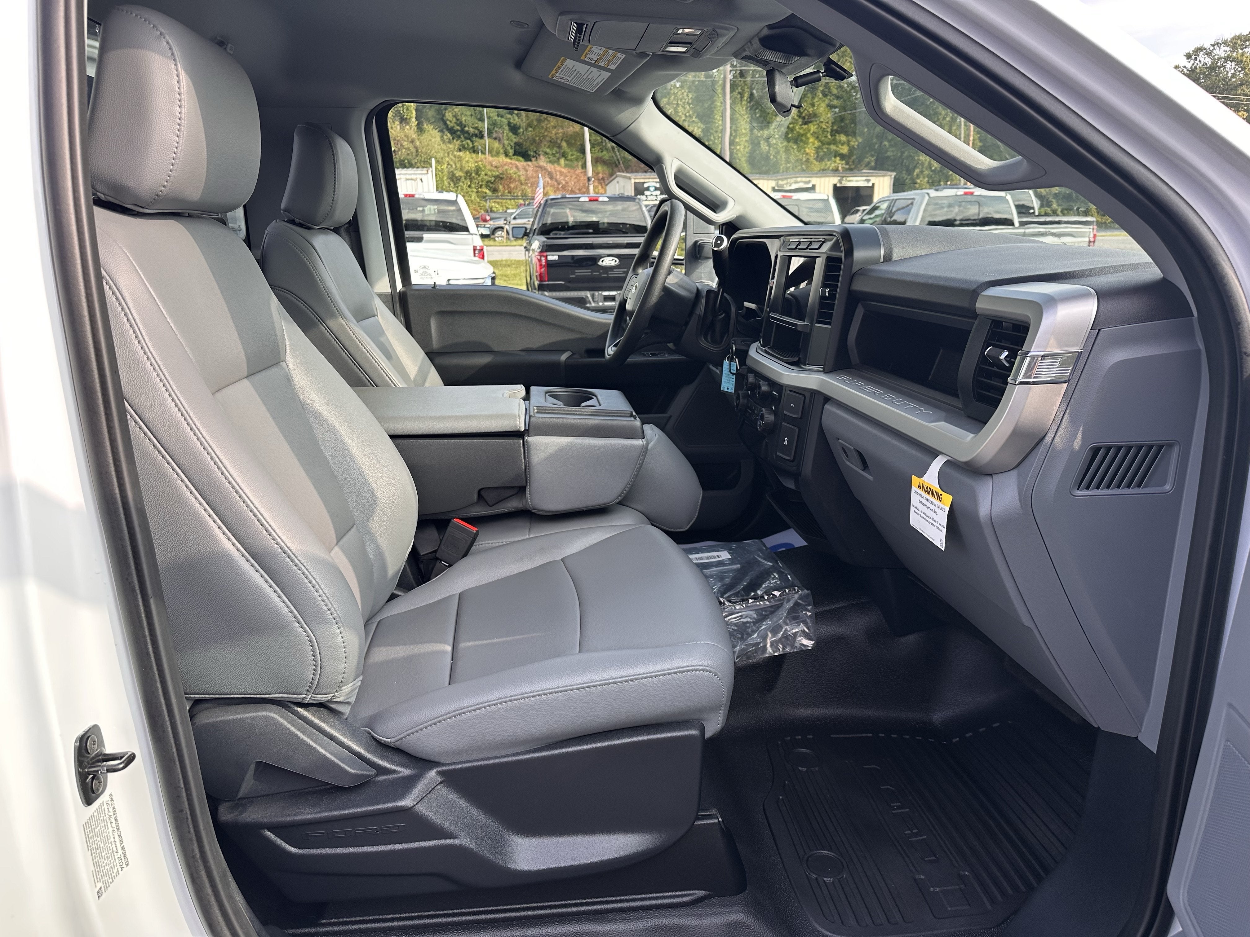 2024 Ford Super Duty F-550 XL