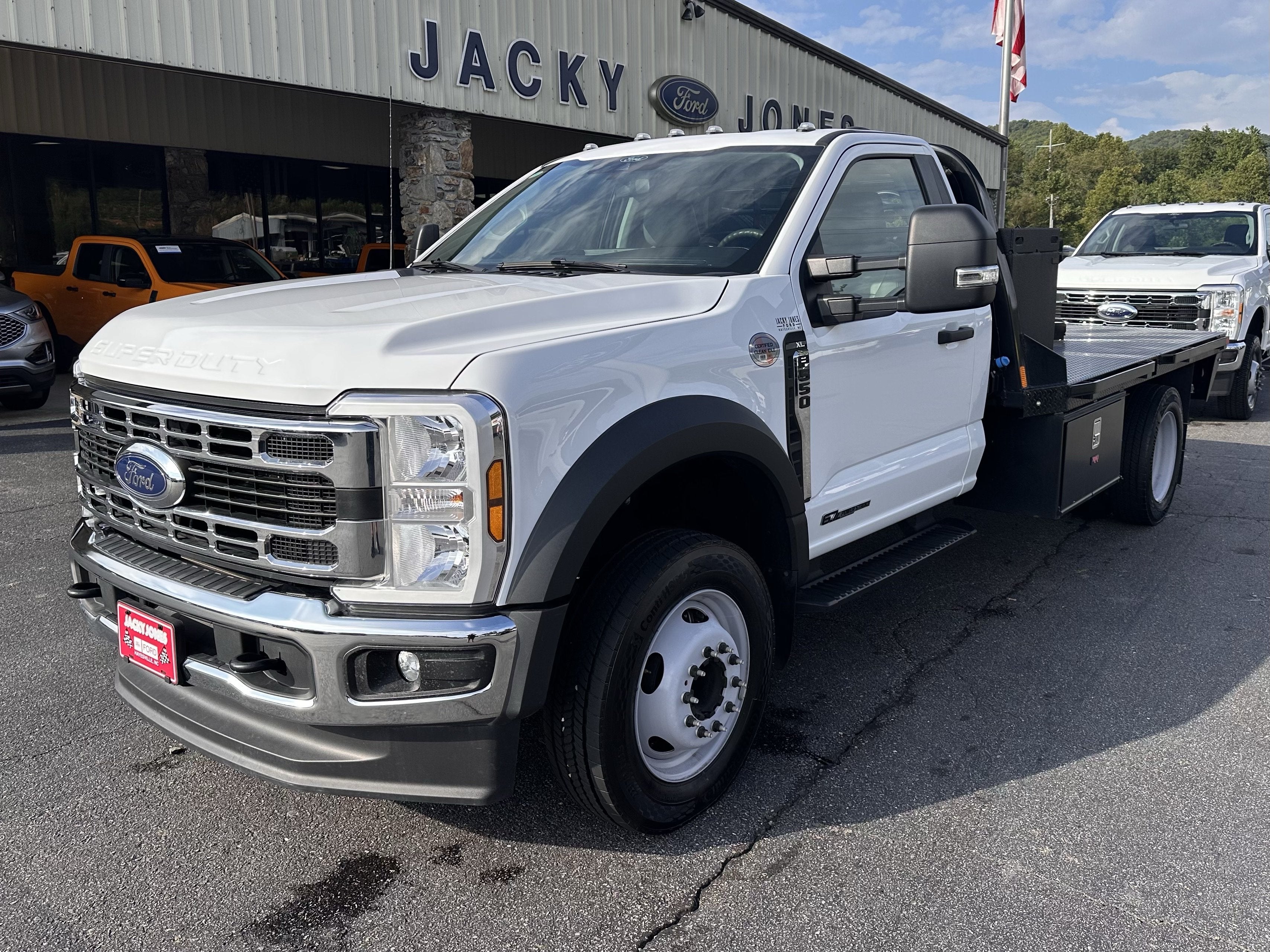 2024 Ford Super Duty F-550 XL