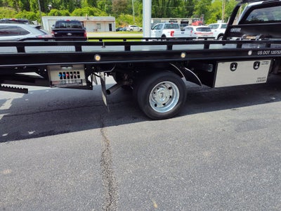 2024 Ford Super Duty F-550 DRW Rollback XLT