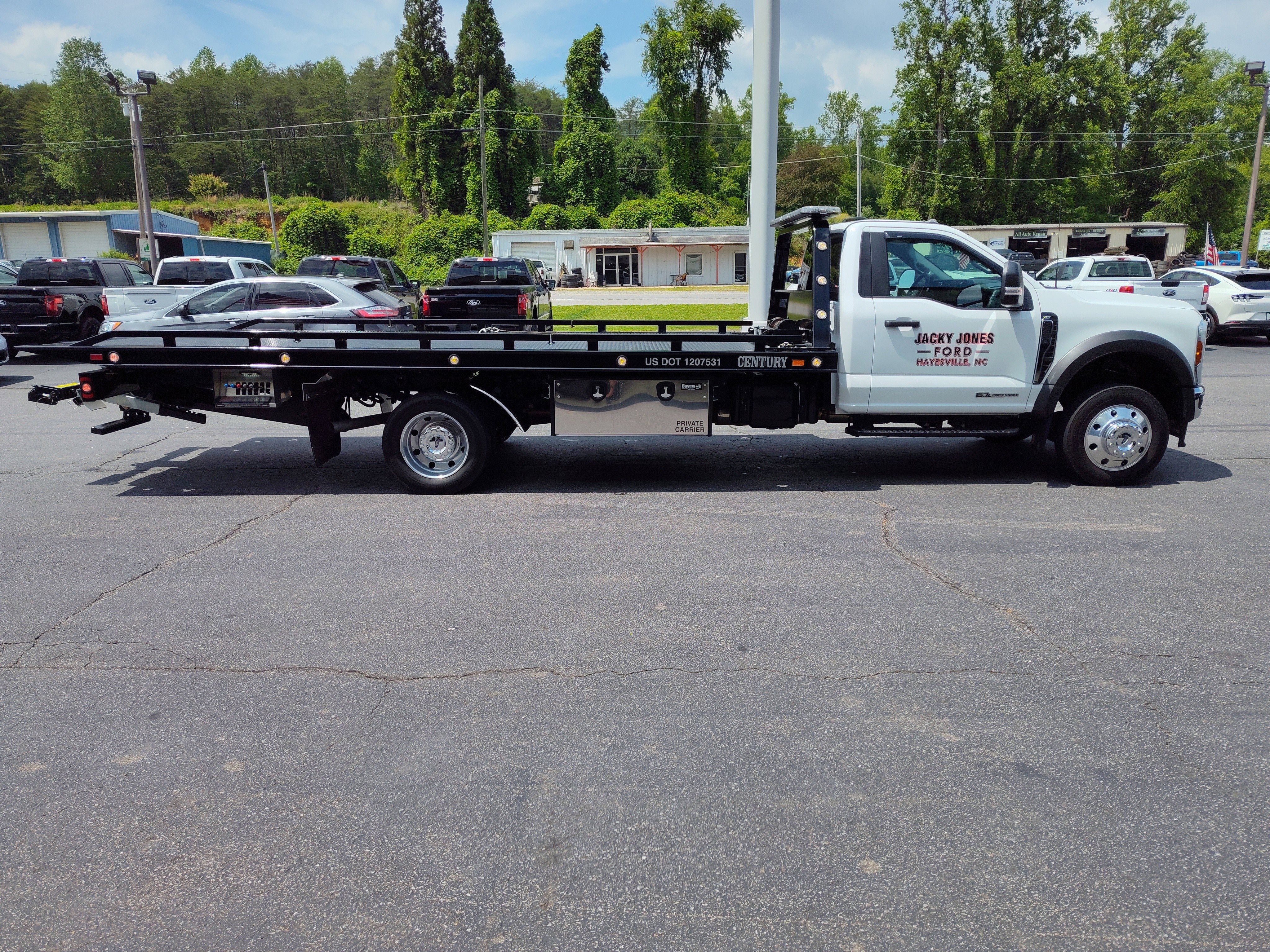 2024 Ford Super Duty F-550 DRW Rollback XLT