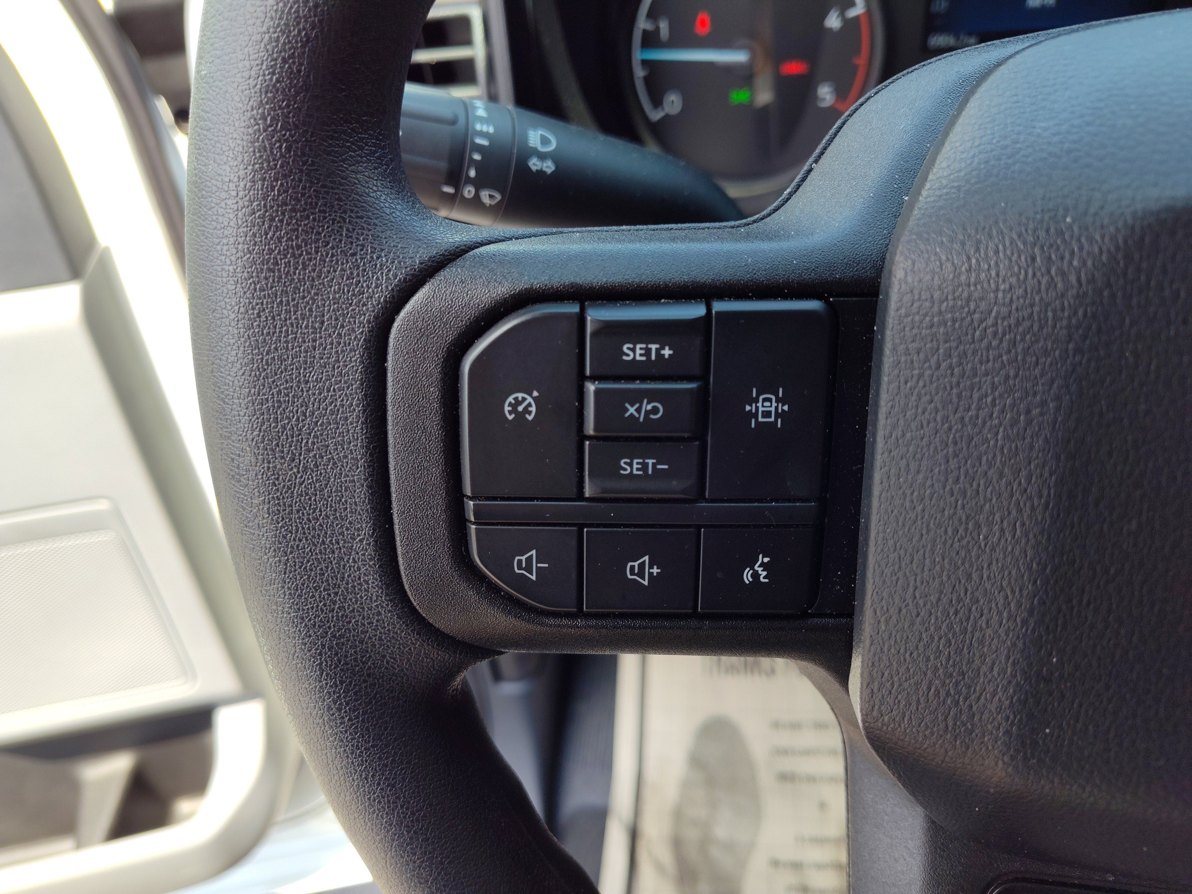 2024 Ford Super Duty F-550 DRW Rollback XLT