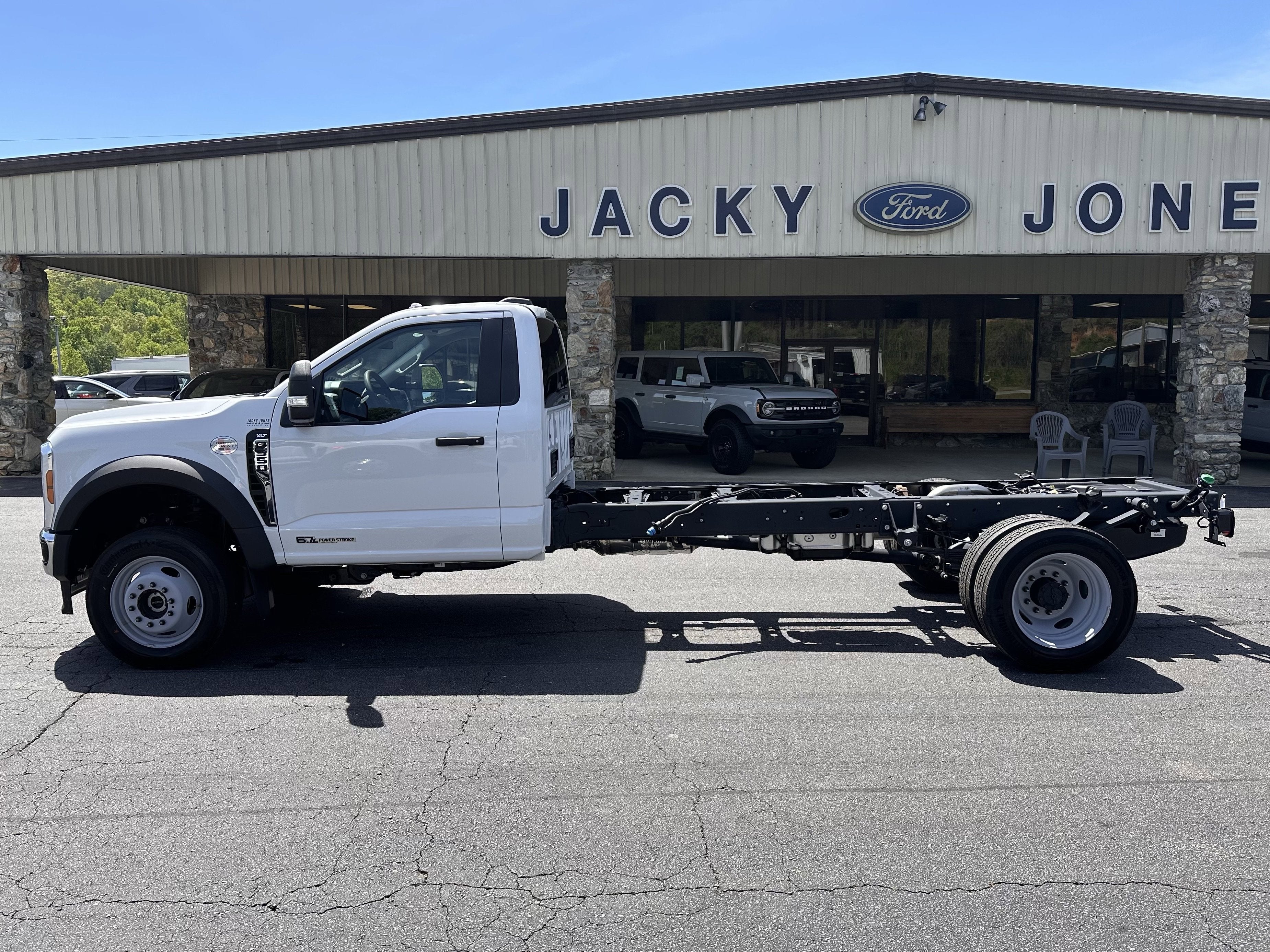 2026 Ford Super Duty F-550 XLT