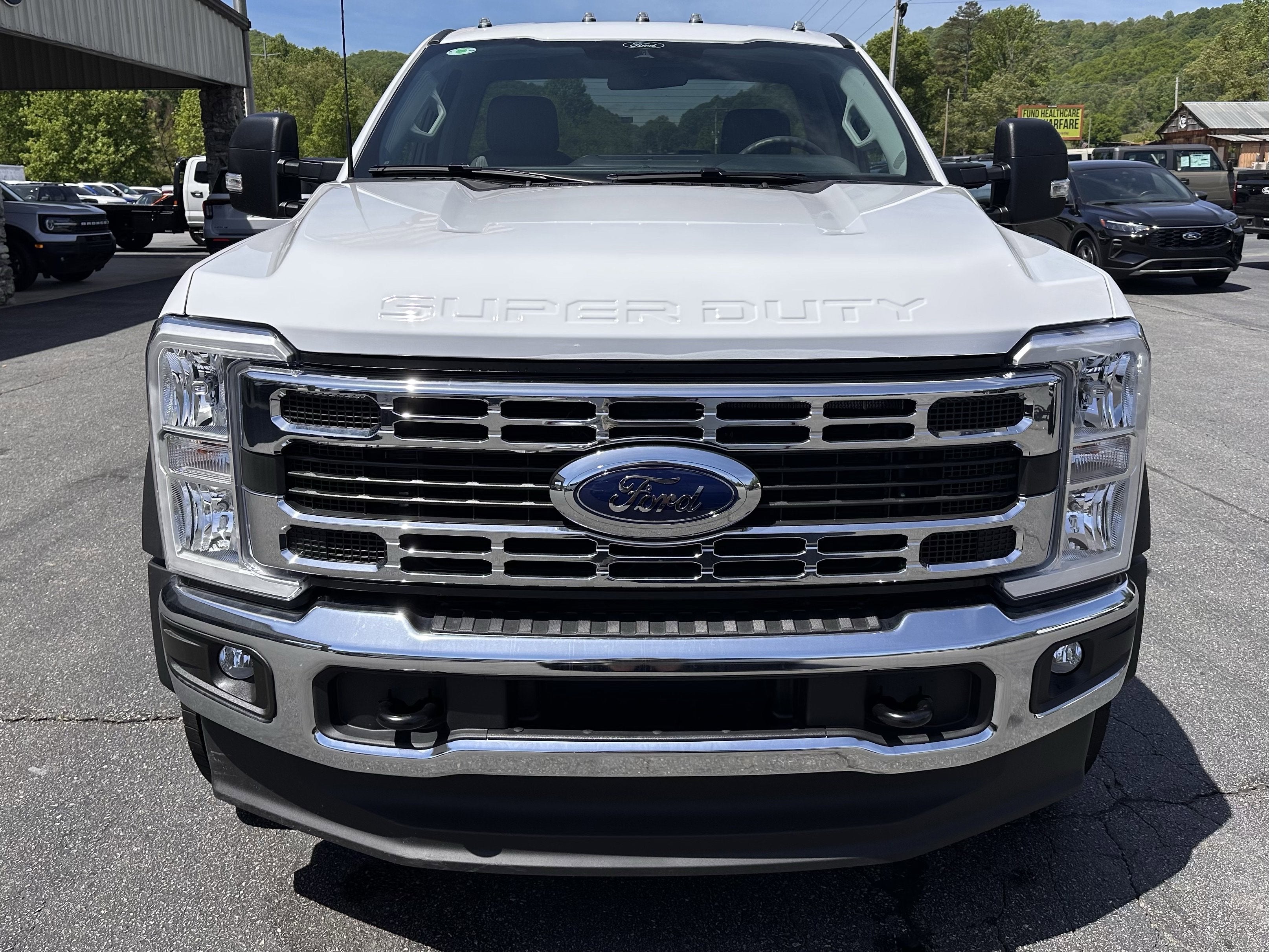 2026 Ford Super Duty F-550 XLT