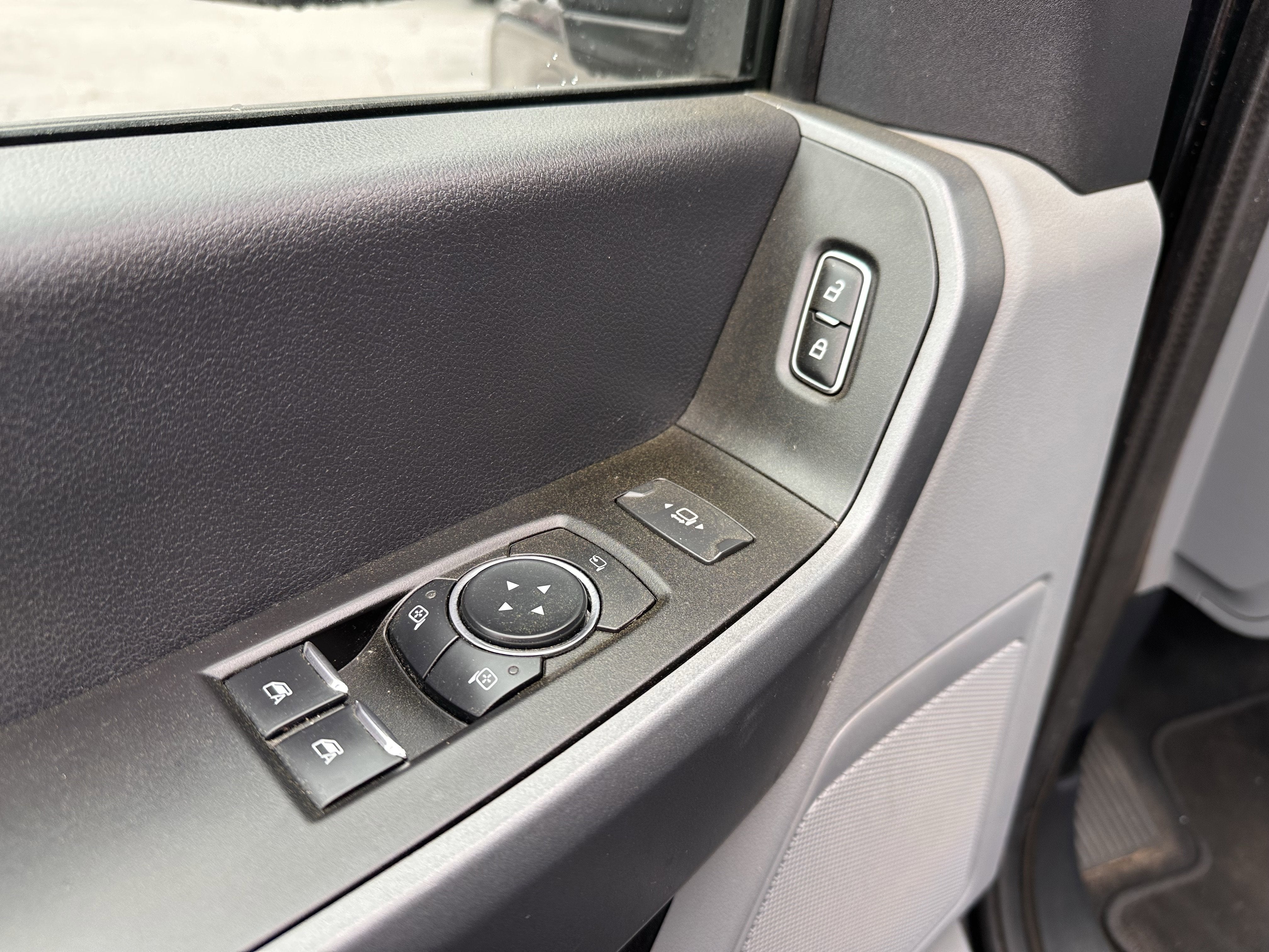 2023 Ford Super Duty F-550 XL