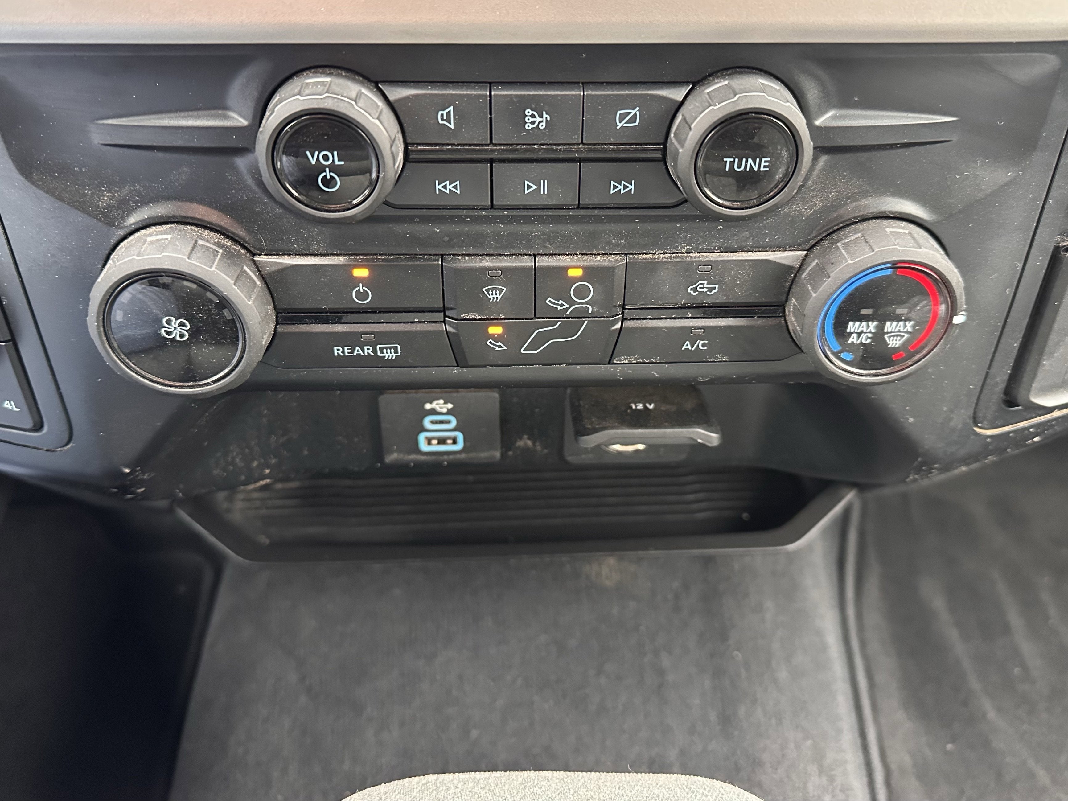 2023 Ford Super Duty F-550 XL