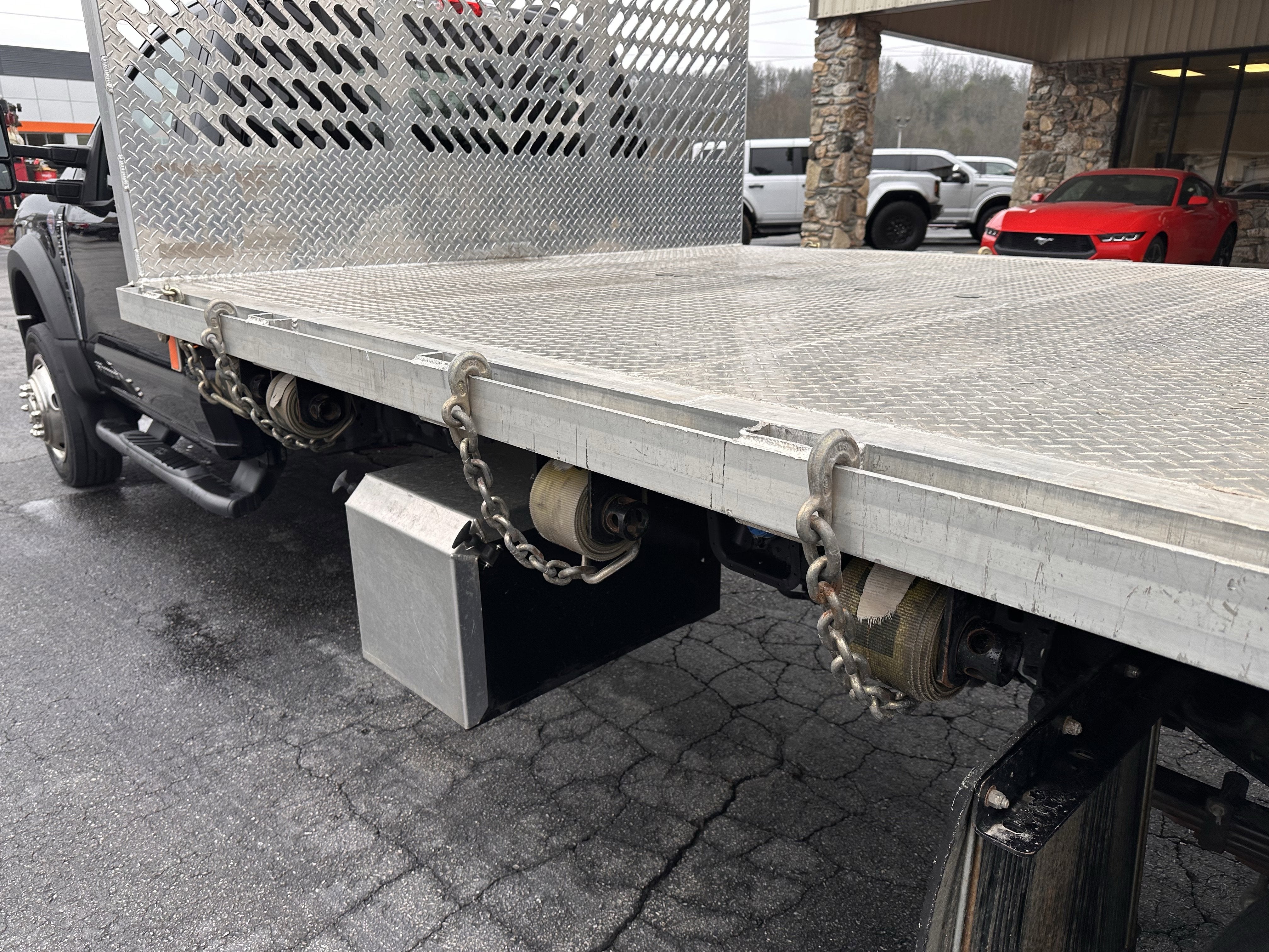 2023 Ford Super Duty F-550 XL