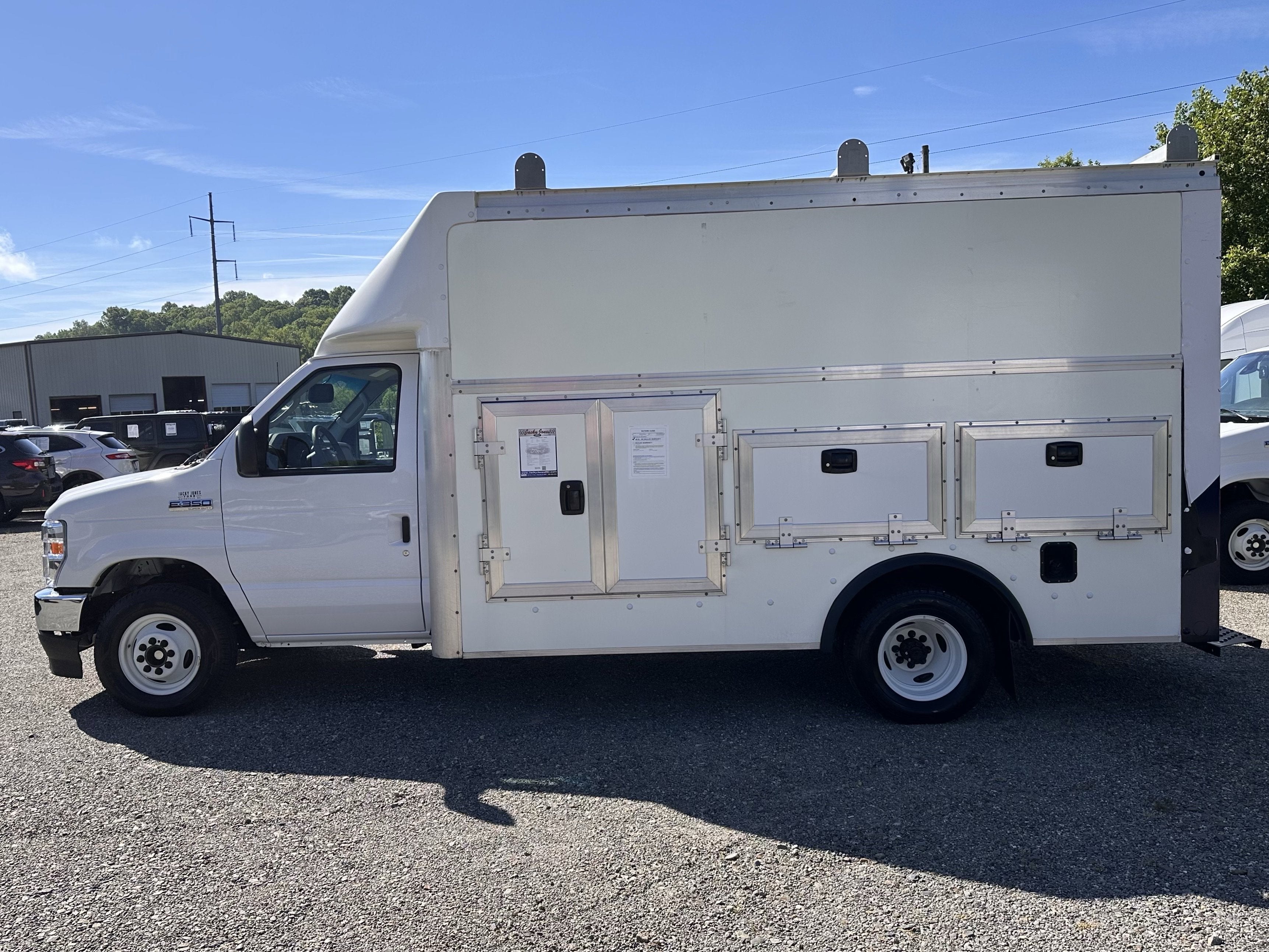 2023 Ford E-350 14ft KUV Body Base