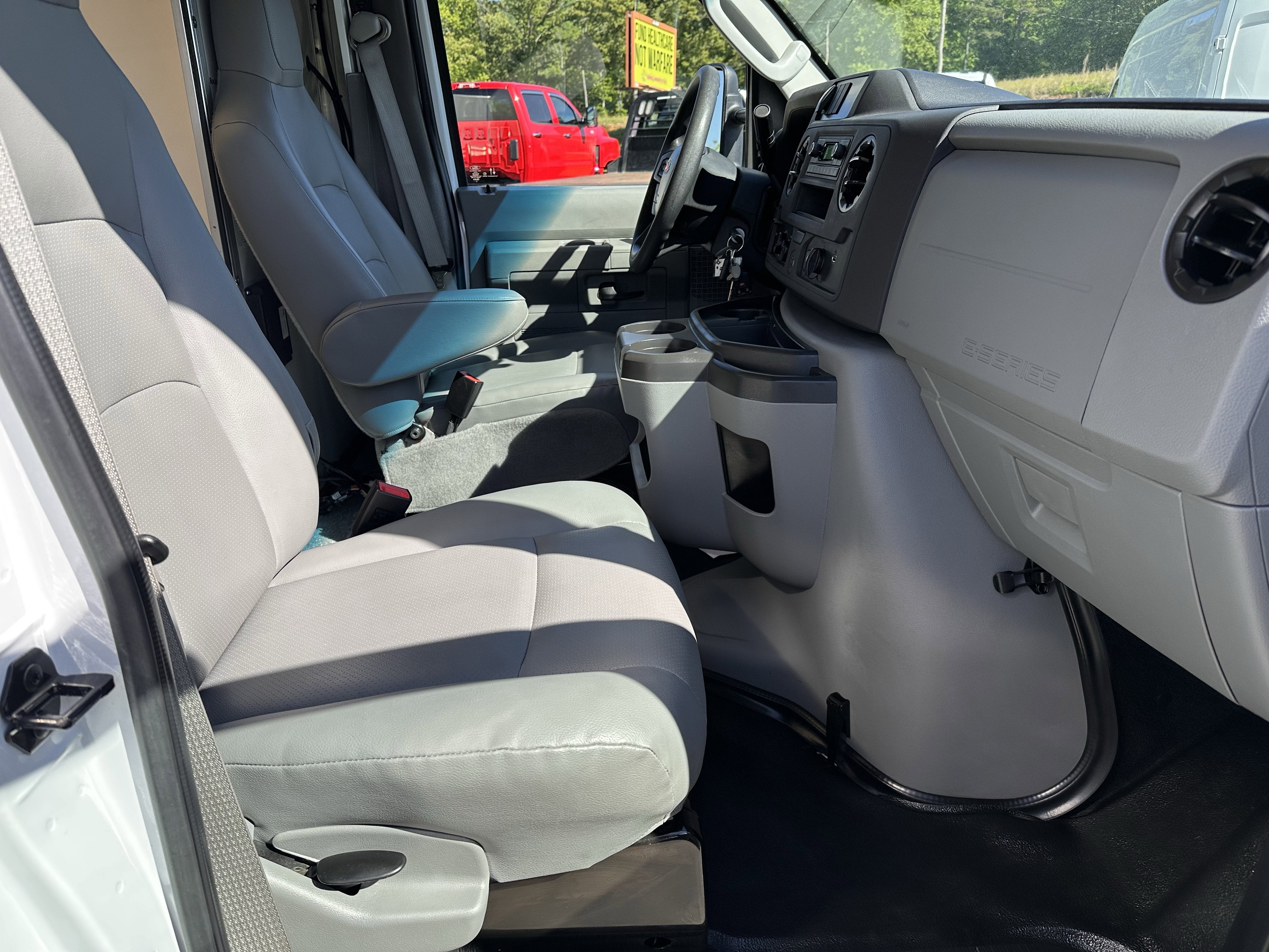2023 Ford E-350 14ft KUV Body Base